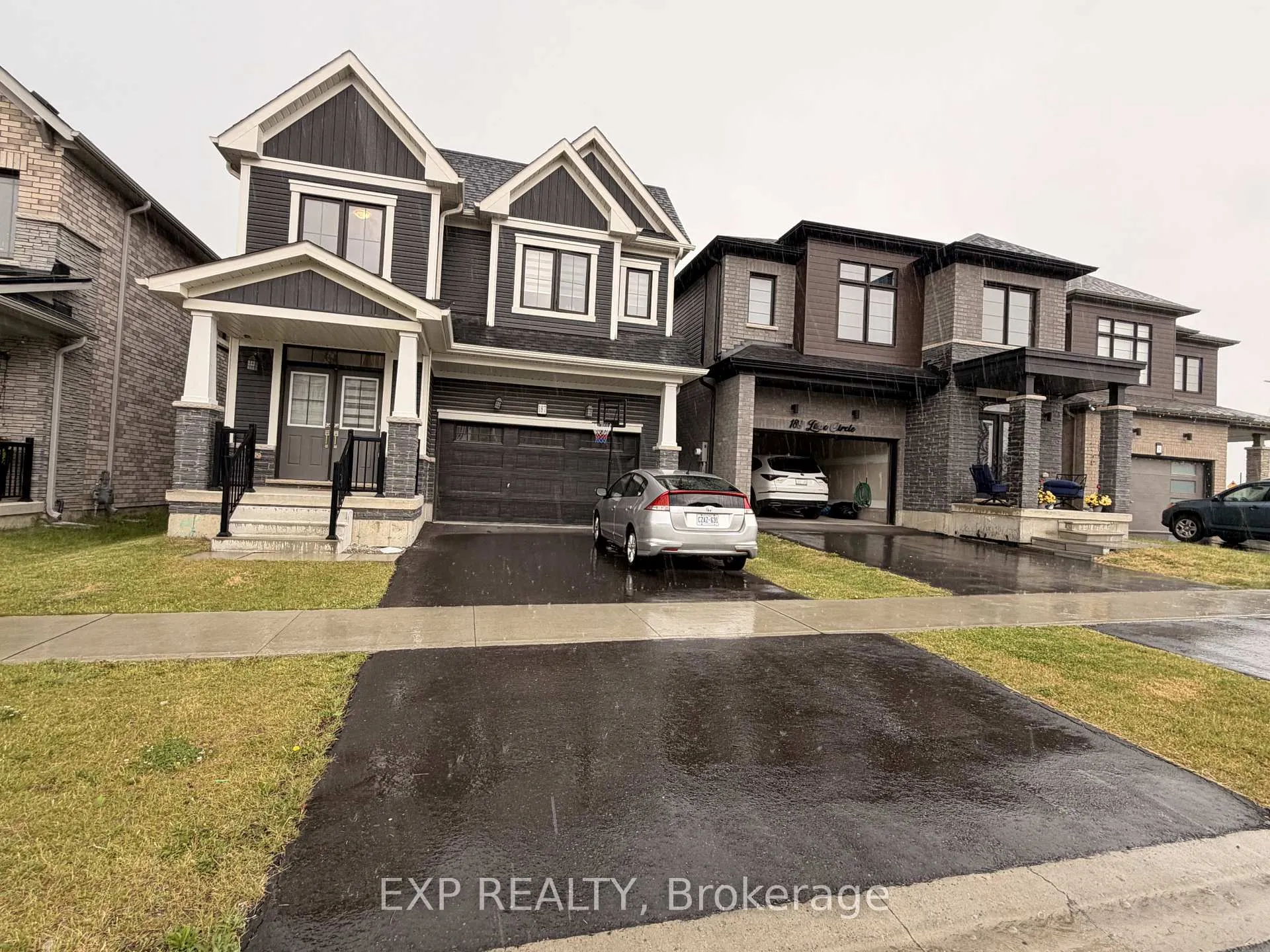 Photo 3 of 187 Lilac Circle, Haldimand — HOMEH