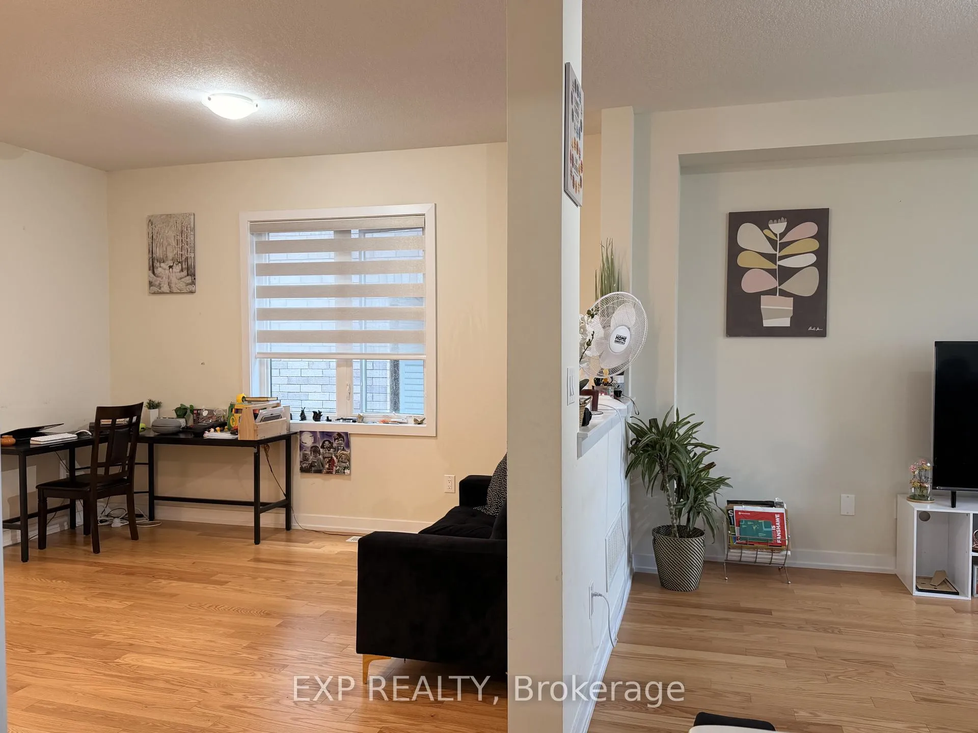Photo 18 of 187 Lilac Circle, Haldimand — HOMEH