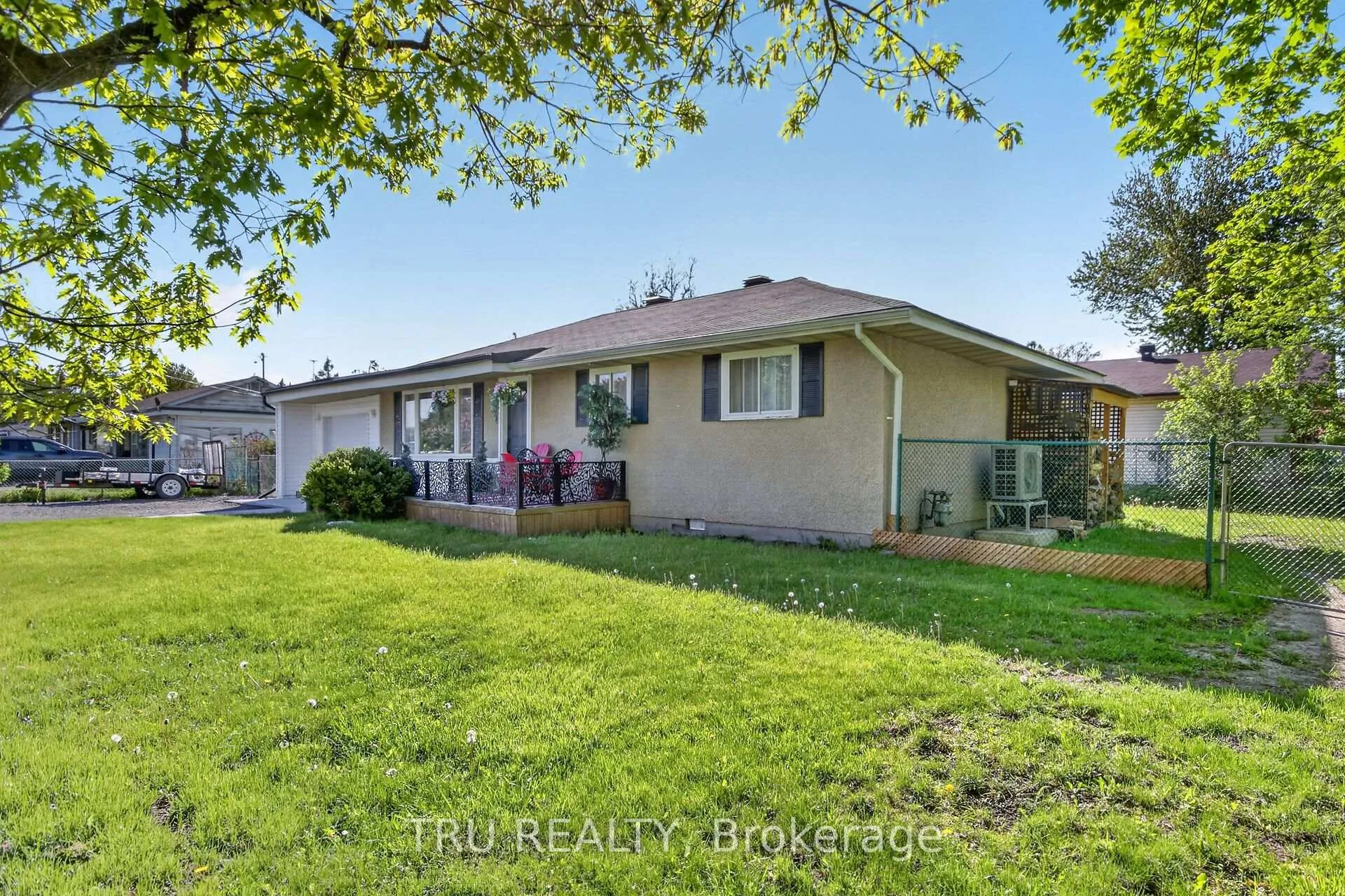 Photo 41 of 19 Todd Drive, Ottawa, Richmond — HOMEH