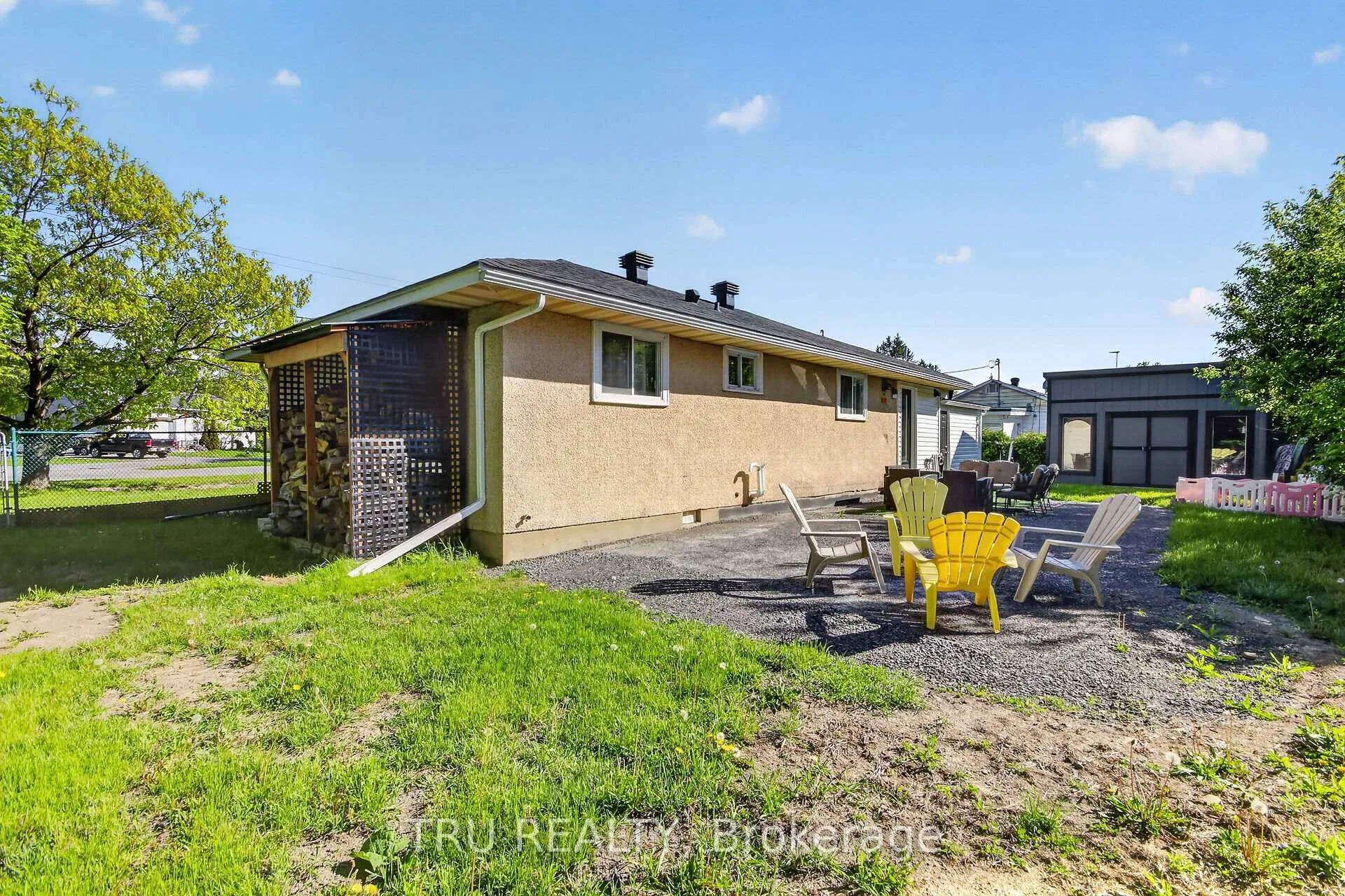 Photo 43 of 19 Todd Drive, Ottawa, Richmond — HOMEH