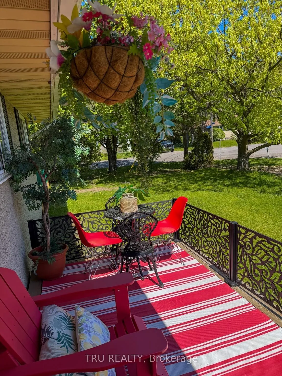 Photo 45 of 19 Todd Drive, Ottawa, Richmond — HOMEH