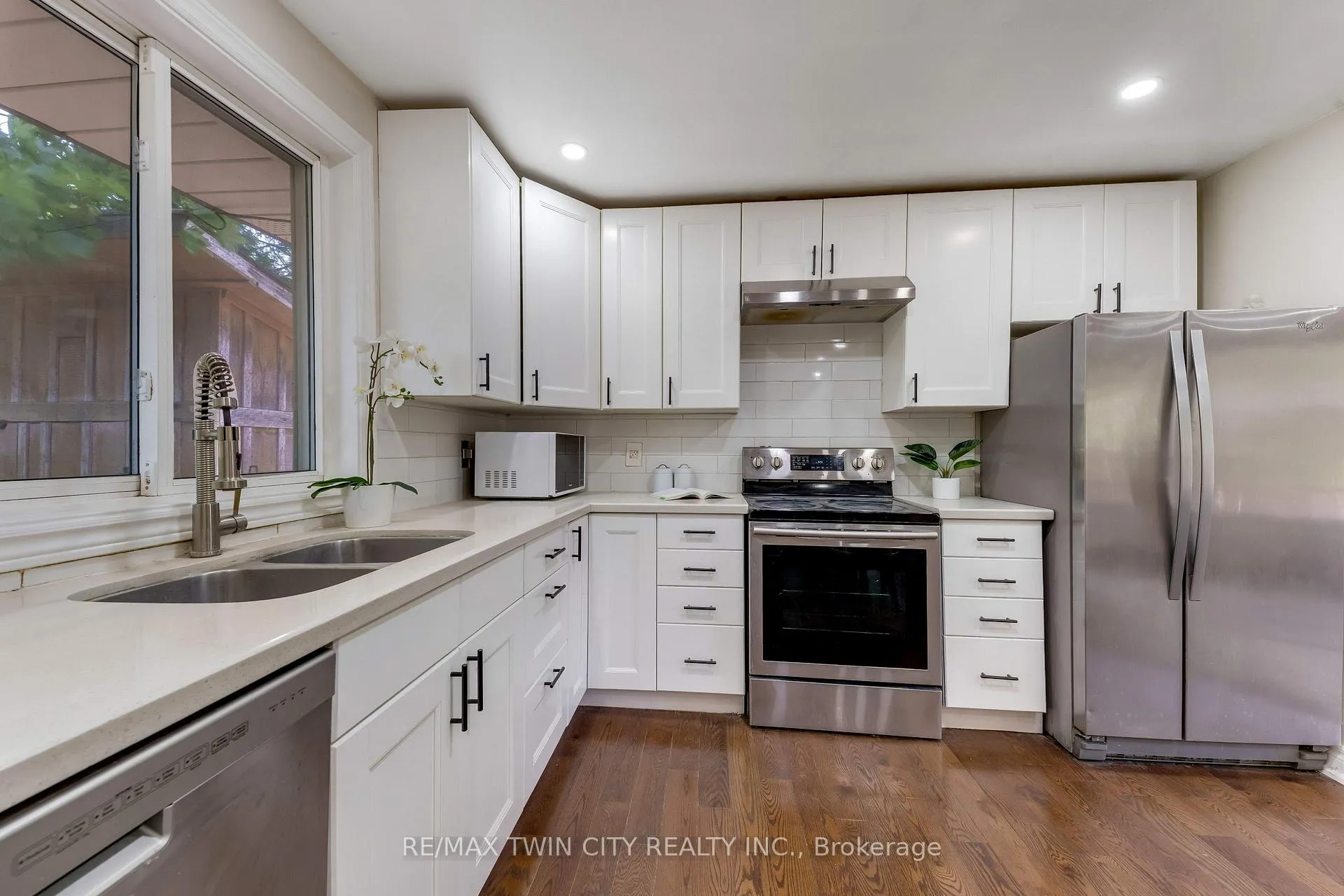 Photo 9 of 88 Dumbarton Street, Guelph, Riverside Park — HOMEH