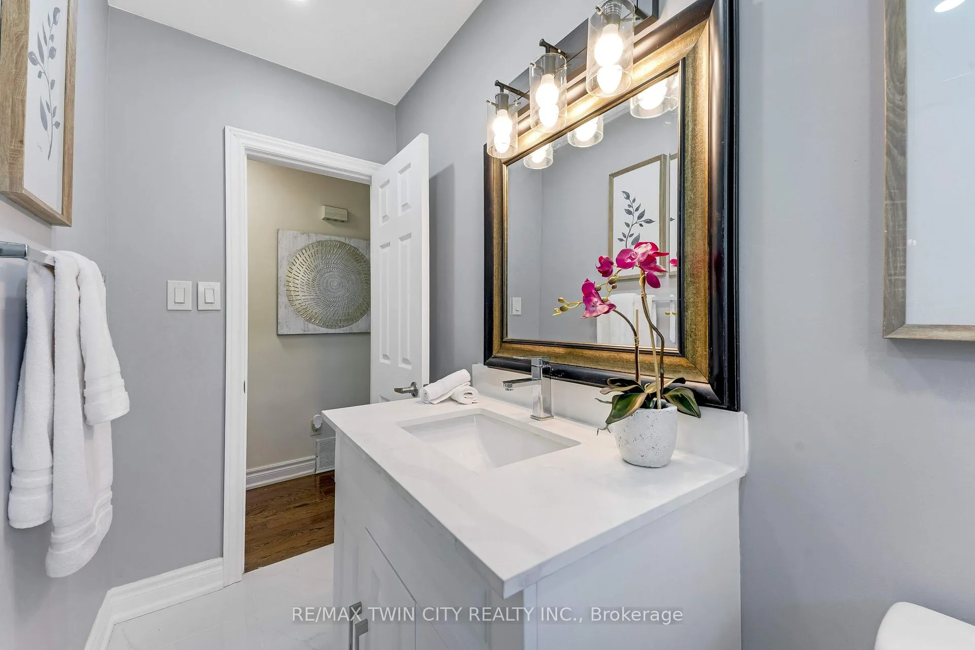 Photo 15 of 88 Dumbarton Street, Guelph, Riverside Park — HOMEH