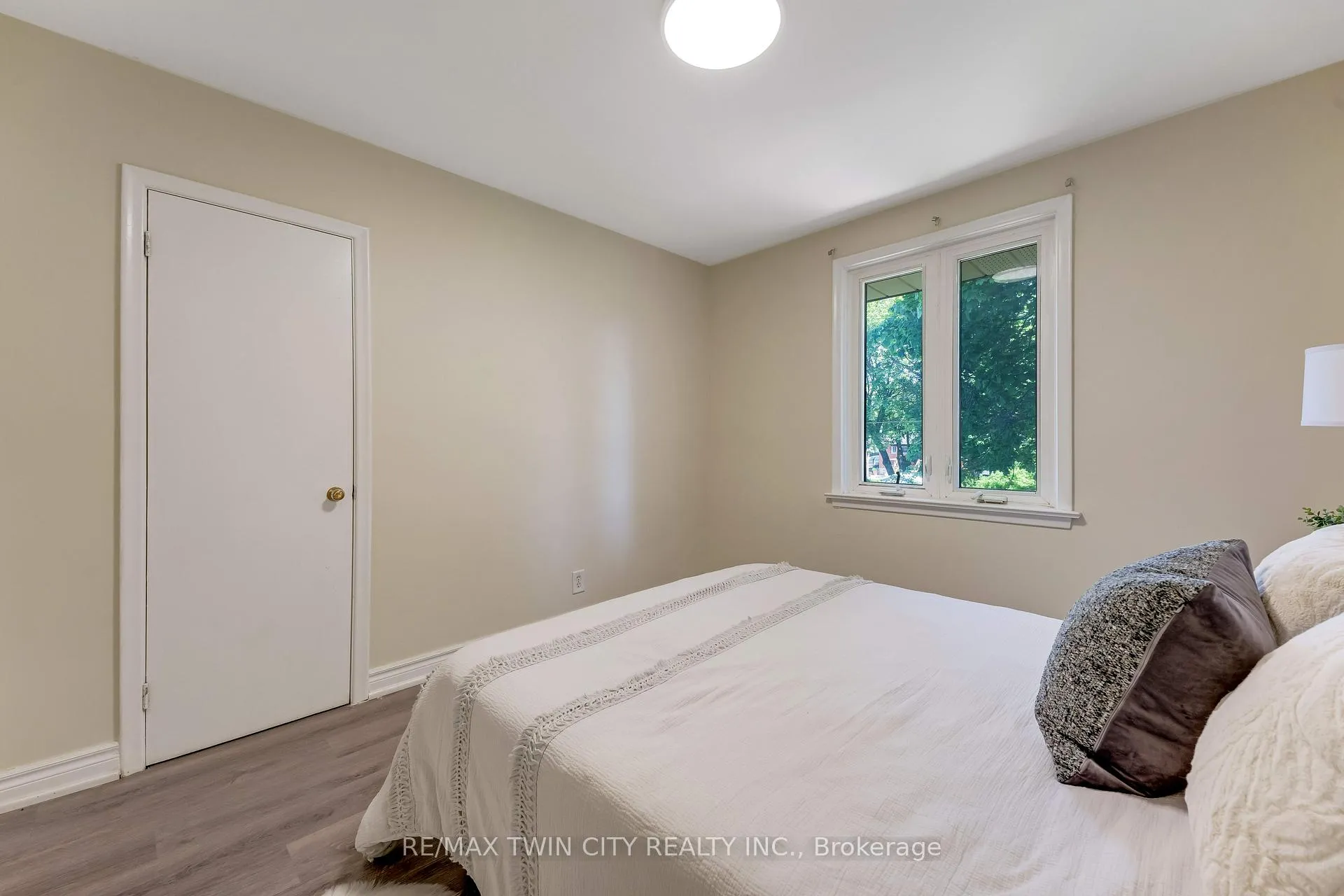 Photo 19 of 88 Dumbarton Street, Guelph, Riverside Park — HOMEH