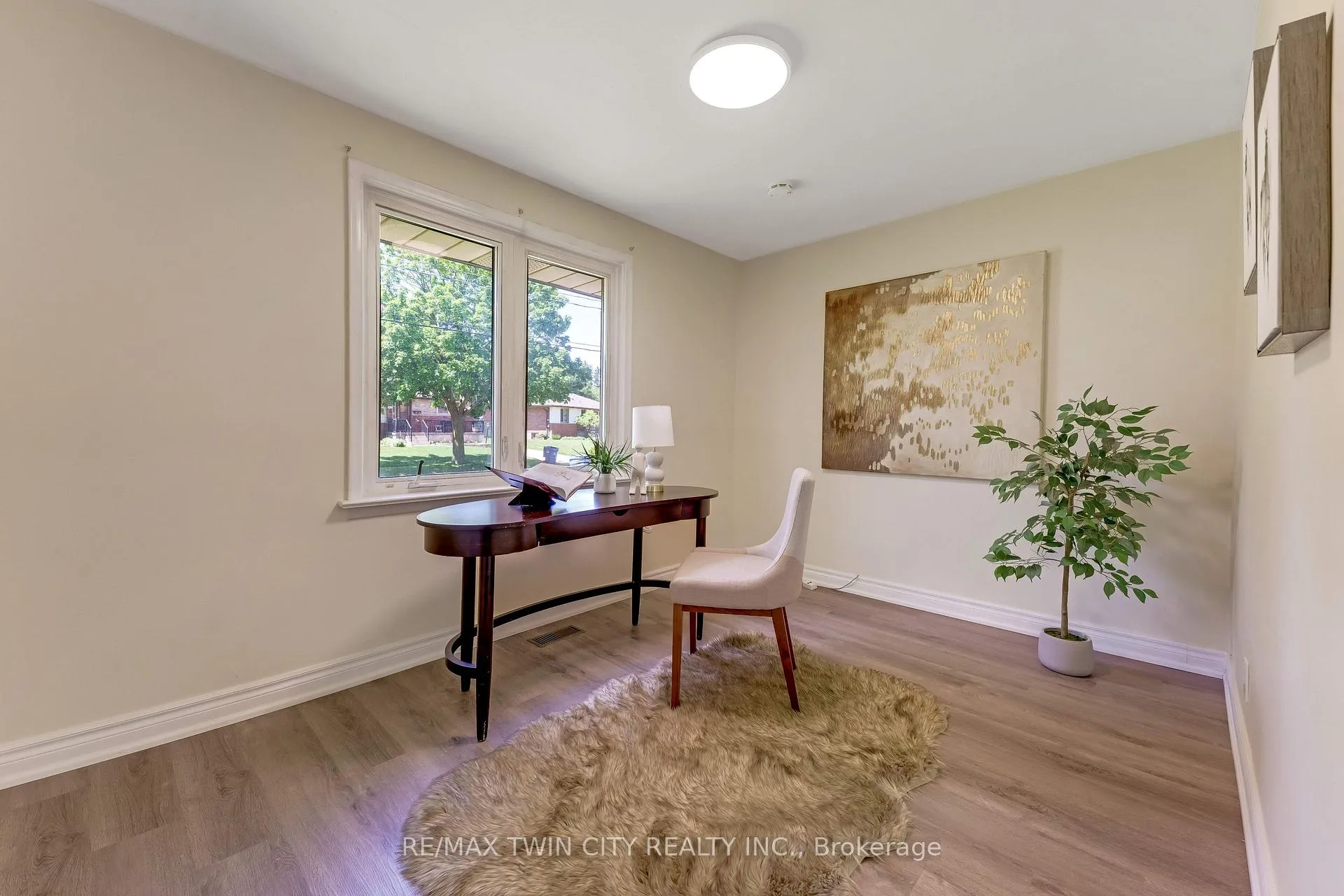 Photo 20 of 88 Dumbarton Street, Guelph, Riverside Park — HOMEH