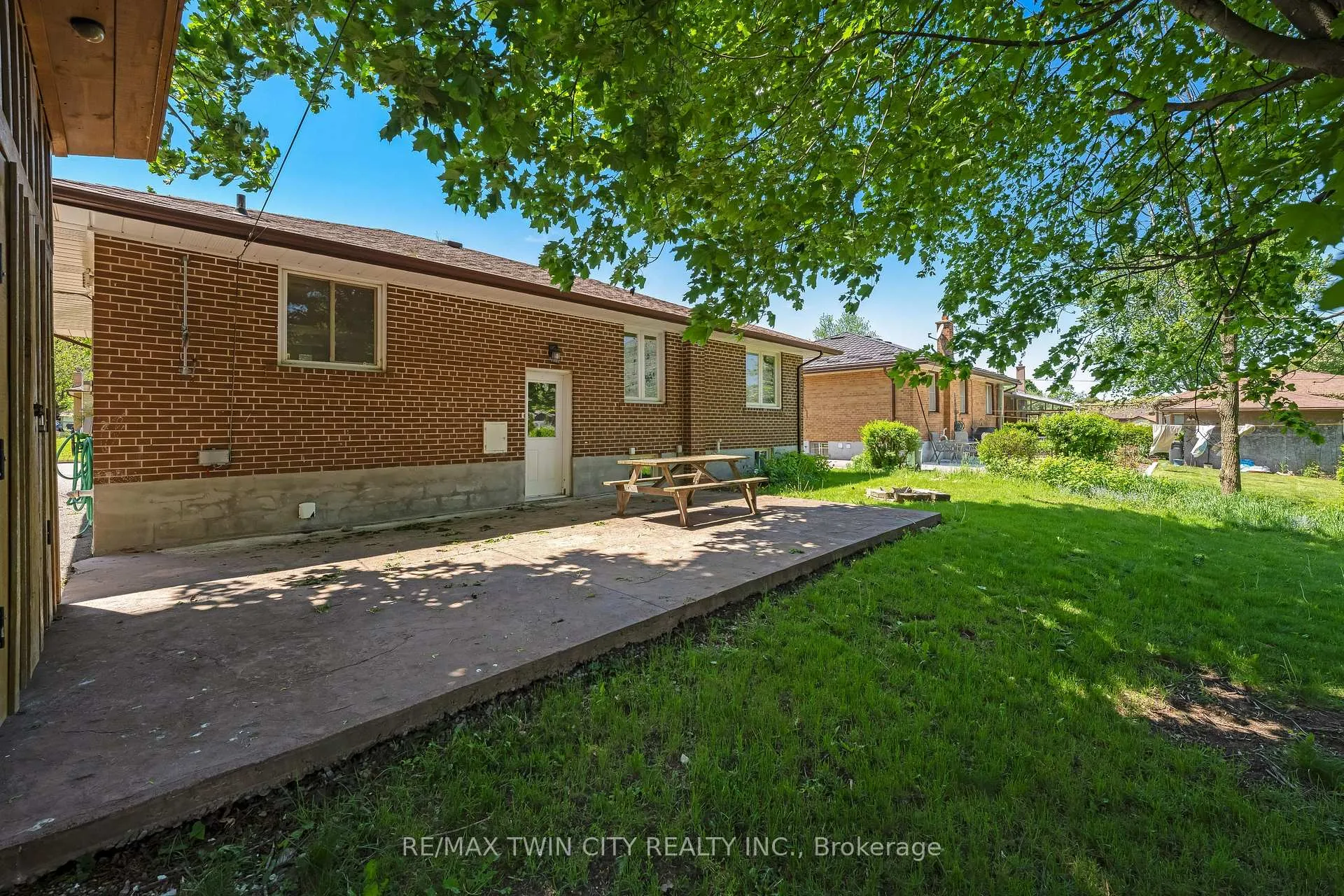 Photo 45 of 88 Dumbarton Street, Guelph, Riverside Park — HOMEH