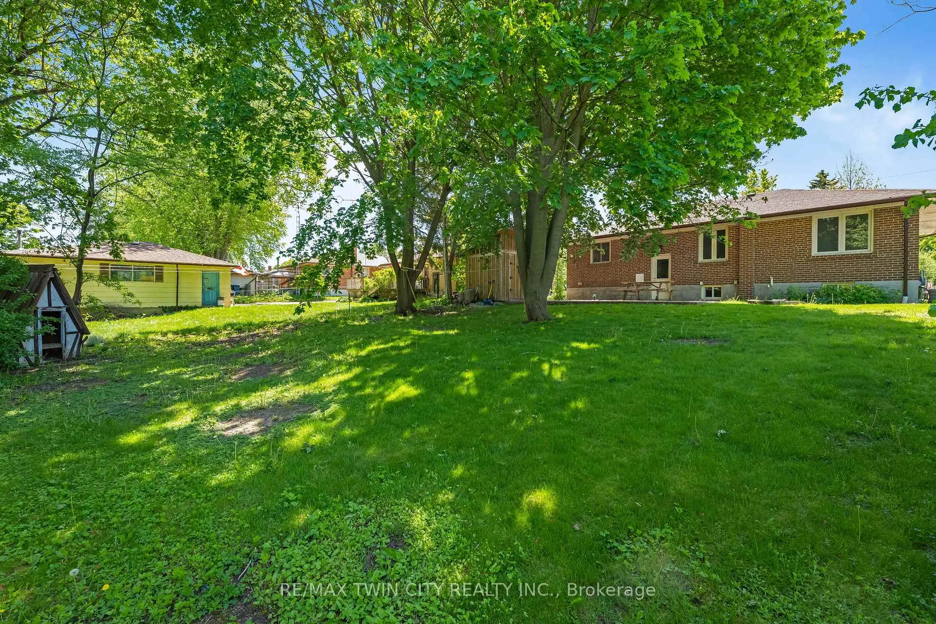 Photo 47 of 88 Dumbarton Street, Guelph, Riverside Park — HOMEH