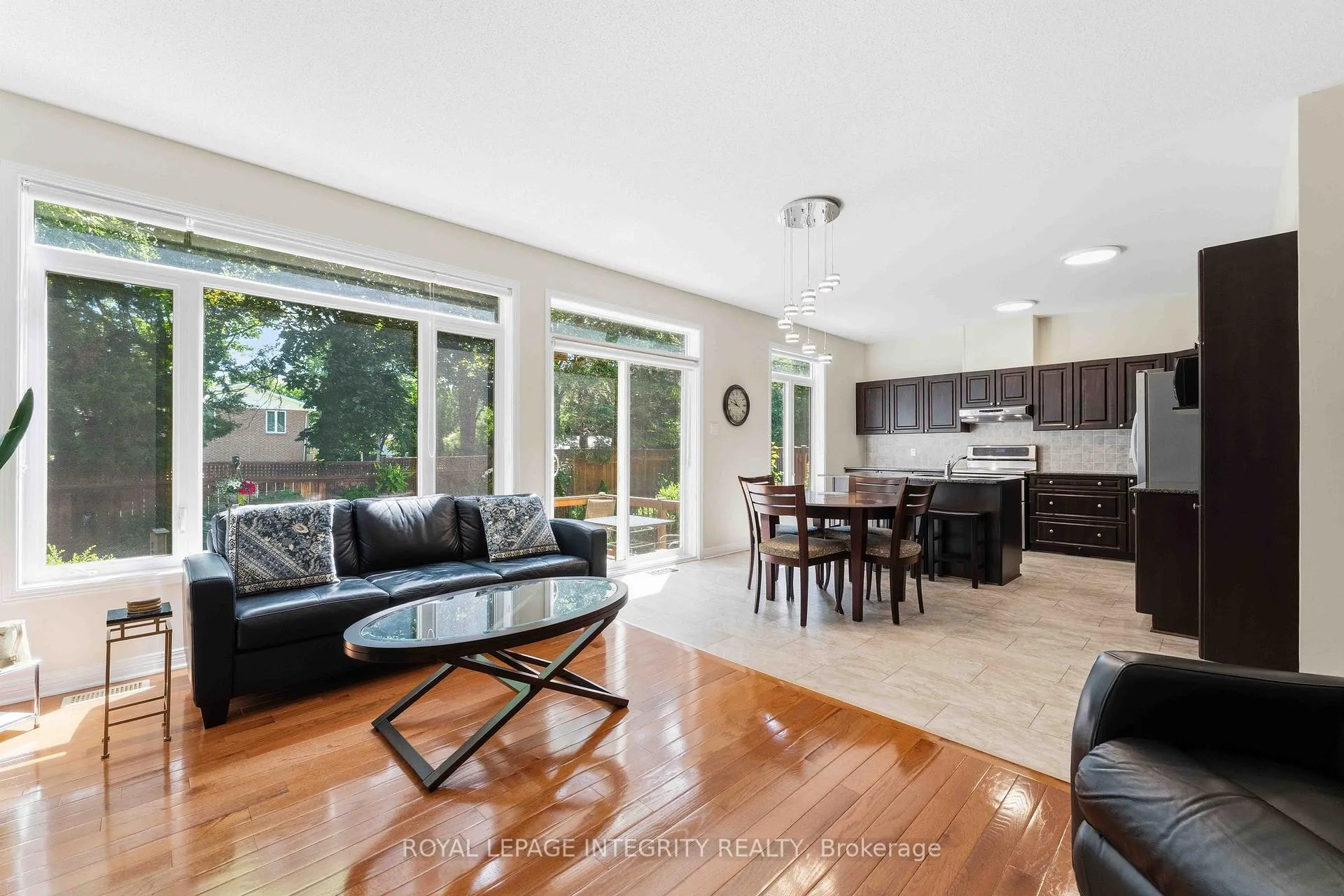 Photo 12 of 347 Antigonish Avenue, Ottawa, Springridge/East Village — HOMEH