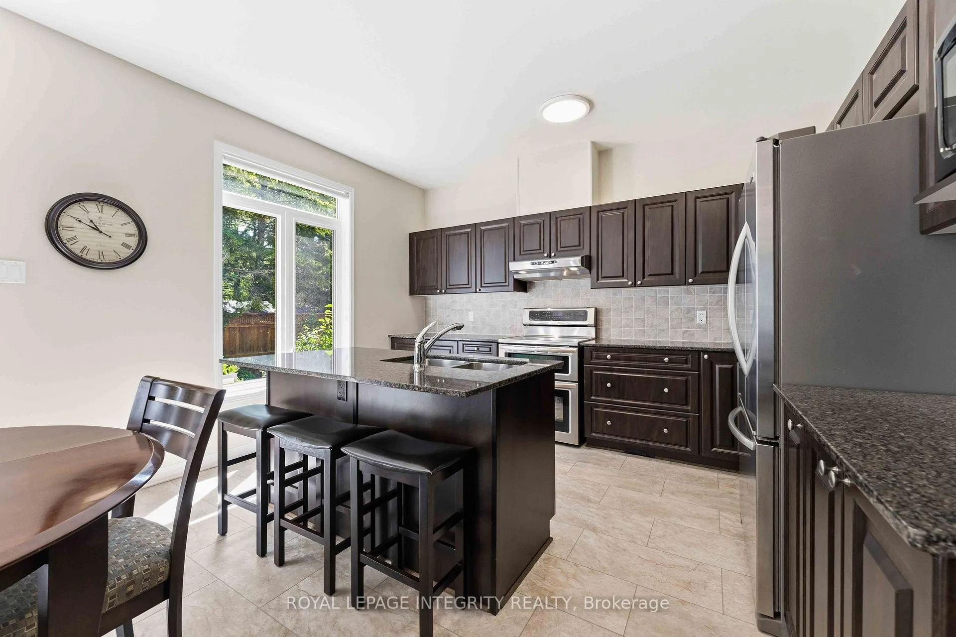 Photo 14 of 347 Antigonish Avenue, Ottawa, Springridge/East Village — HOMEH