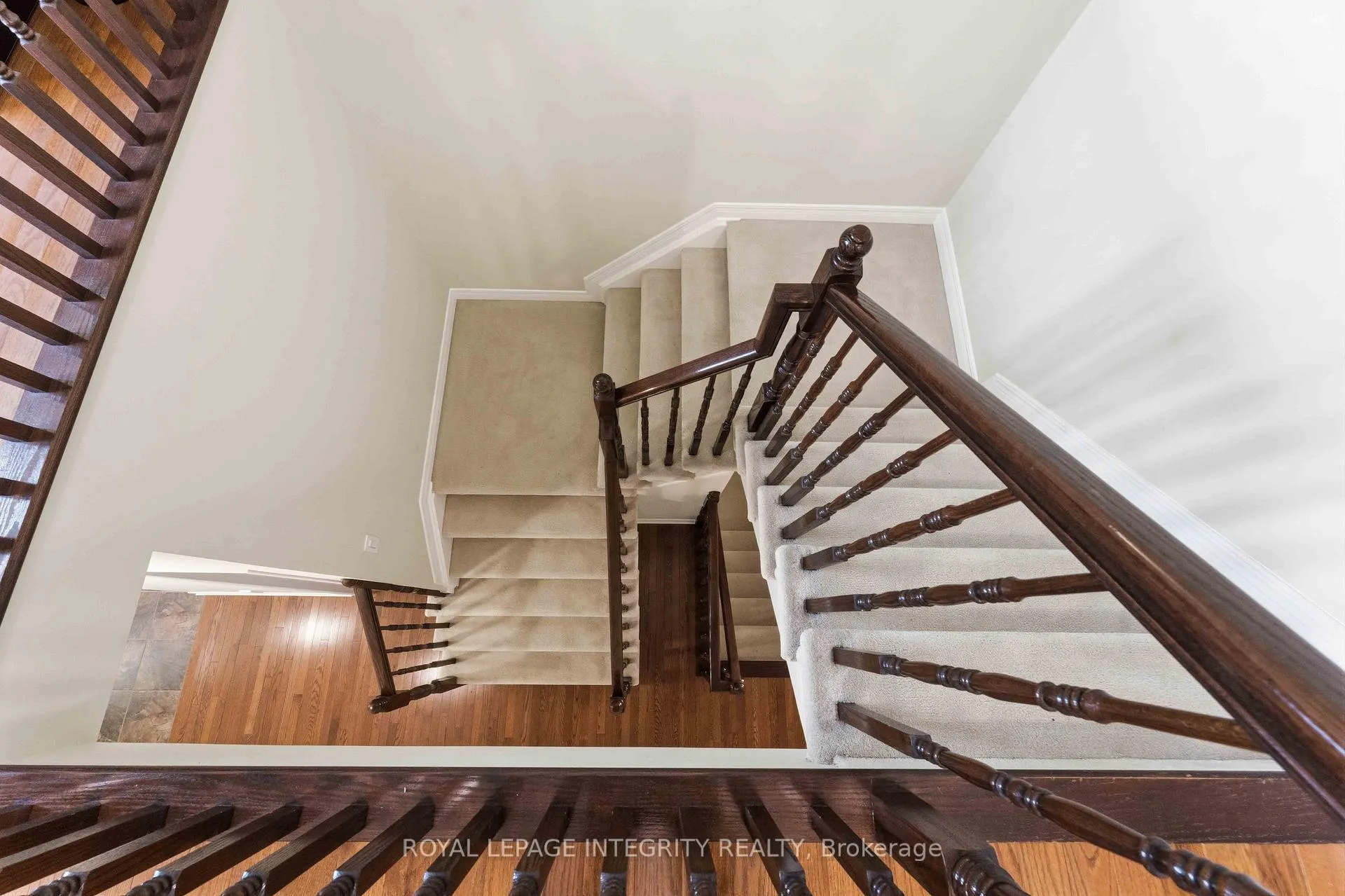 Photo 20 of 347 Antigonish Avenue, Ottawa, Springridge/East Village — HOMEH