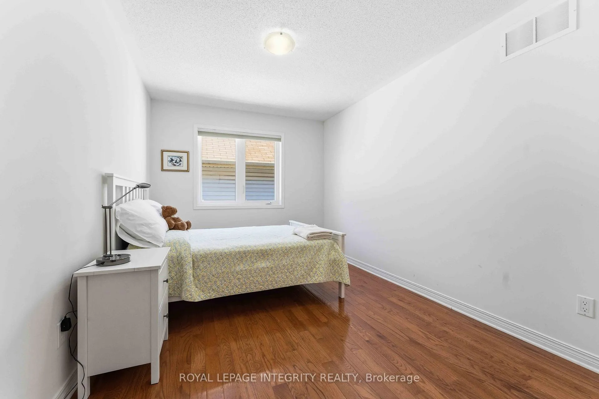 Photo 29 of 347 Antigonish Avenue, Ottawa, Springridge/East Village — HOMEH