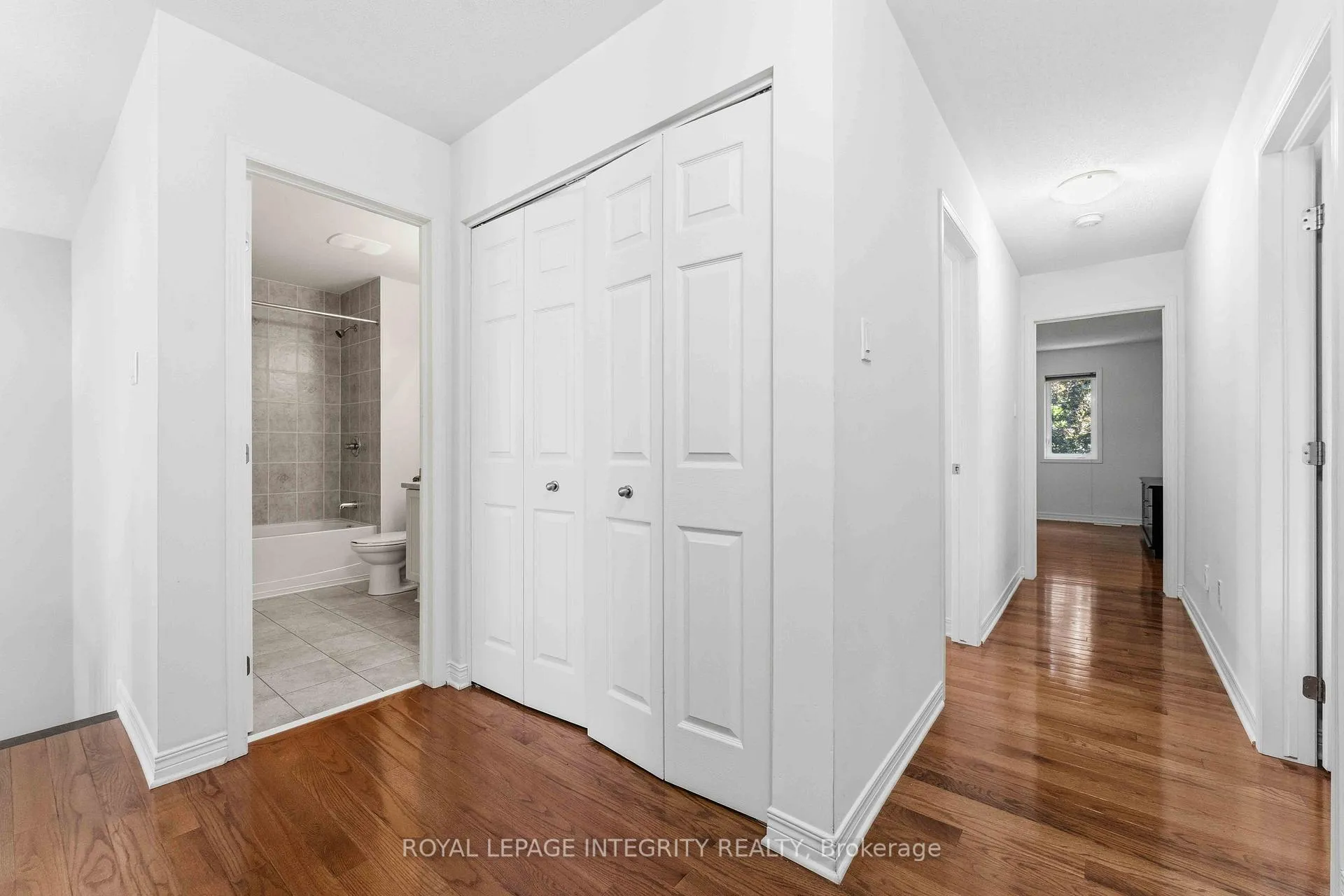 Photo 35 of 347 Antigonish Avenue, Ottawa, Springridge/East Village — HOMEH
