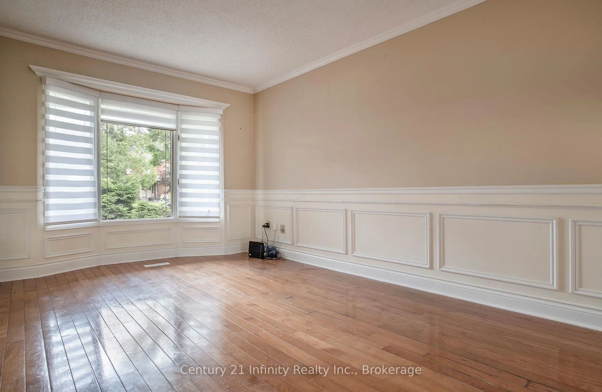 Photo 6 of 1144 Thimbleberry Circle, Oshawa, Eastdale — HOMEH