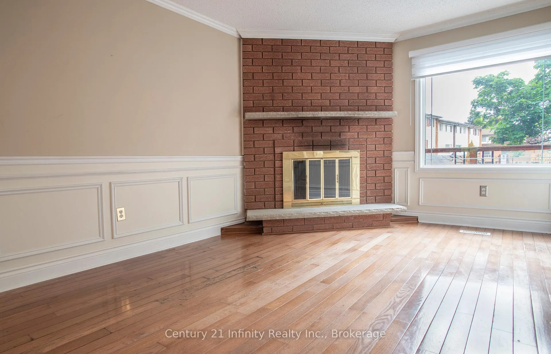 Photo 8 of 1144 Thimbleberry Circle, Oshawa, Eastdale — HOMEH