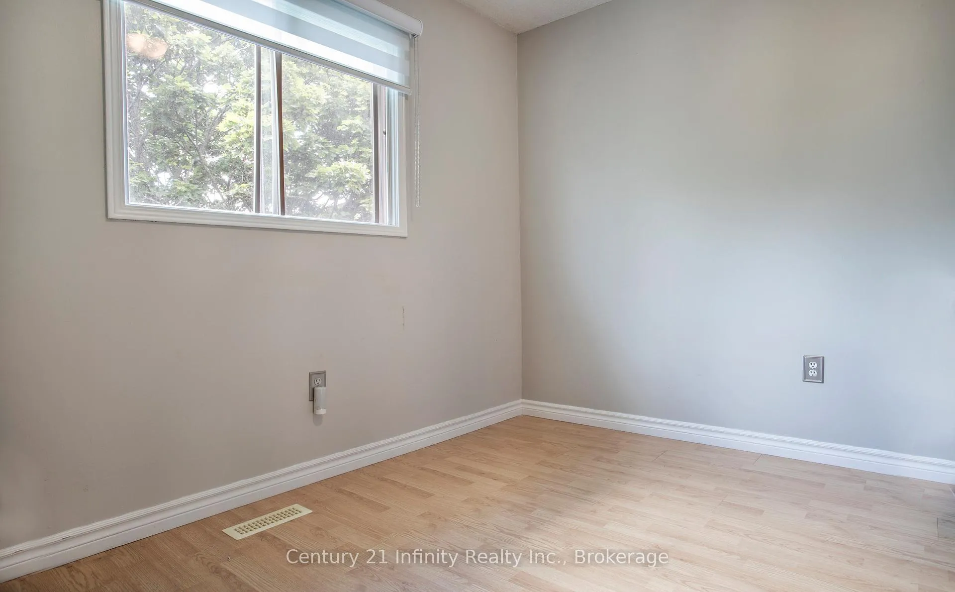 Photo 20 of 1144 Thimbleberry Circle, Oshawa, Eastdale — HOMEH
