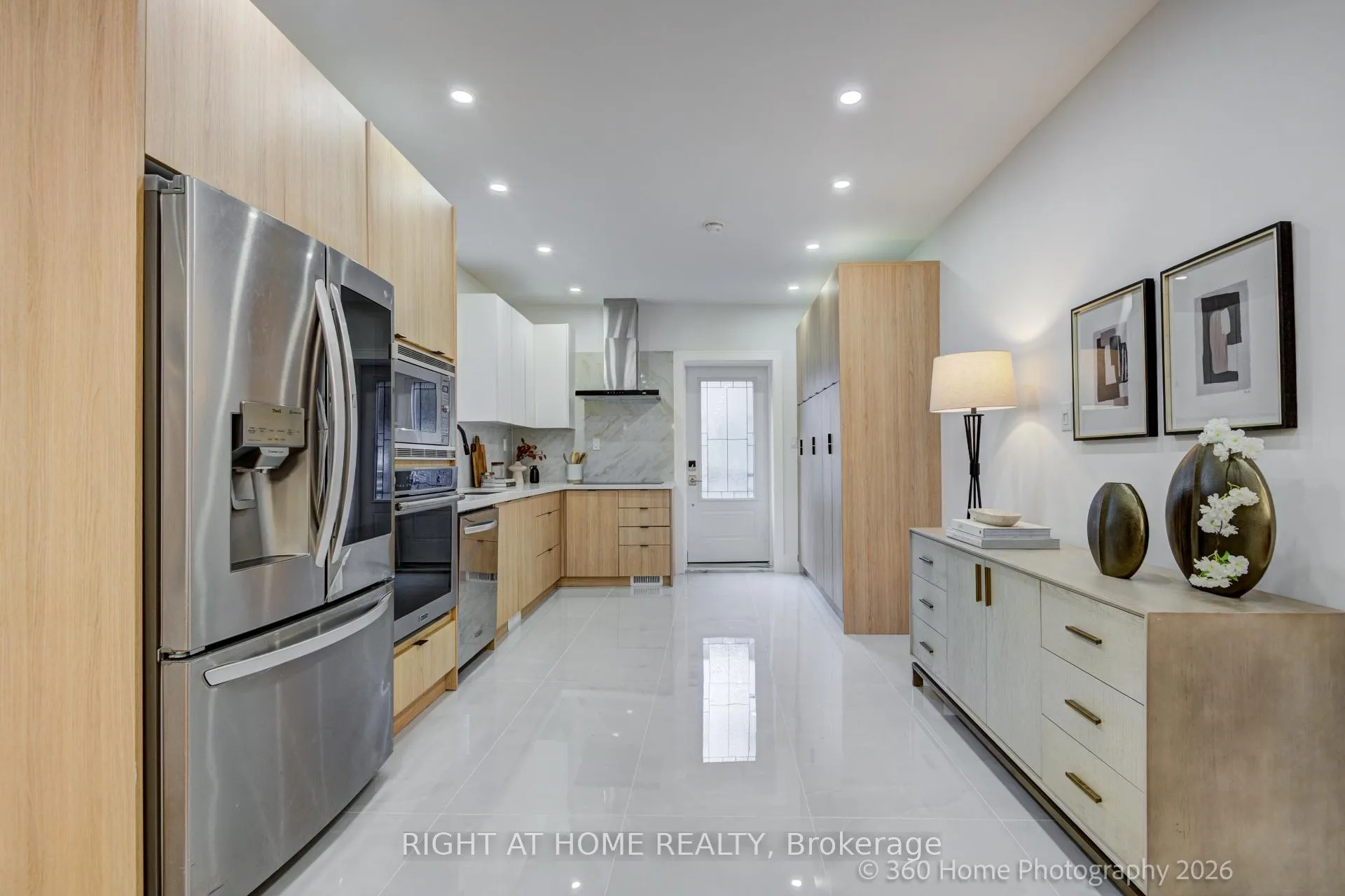 Photo 8 of 281 Brunswick Avenue, Toronto, University — HOMEH