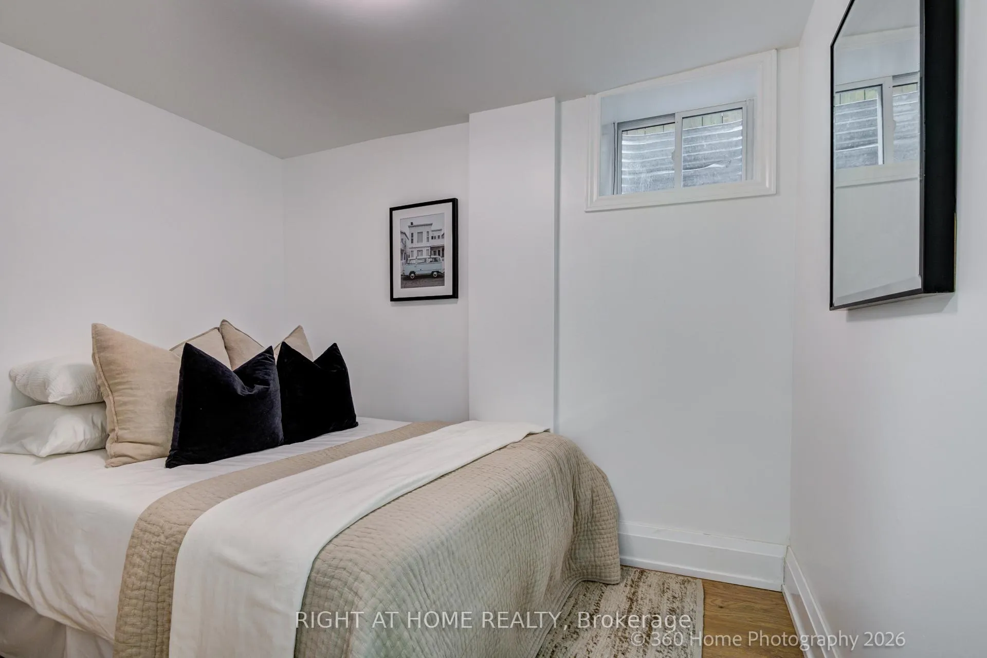 Photo 21 of 281 Brunswick Avenue, Toronto, University — HOMEH