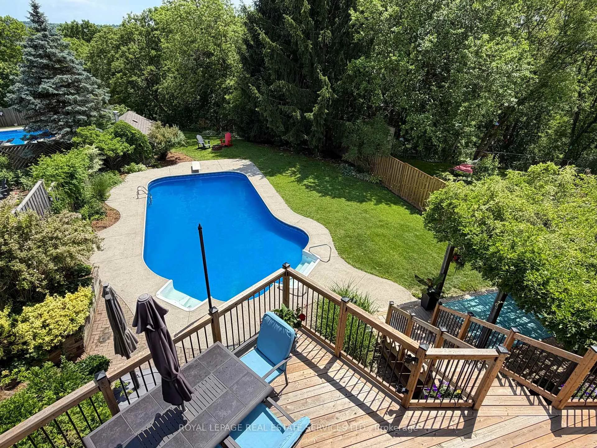 Photo 7 of 17 Mckay Court, Hamilton, Dundas — HOMEH