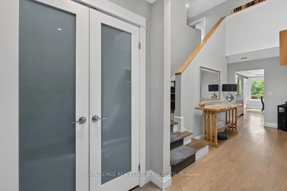 Photo 10 of 17 Mckay Court, Hamilton, Dundas — HOMEH