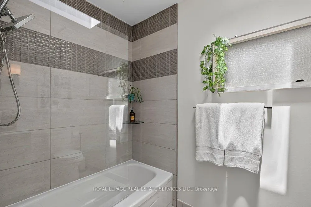 Photo 56 of 17 Mckay Court, Hamilton, Dundas — HOMEH
