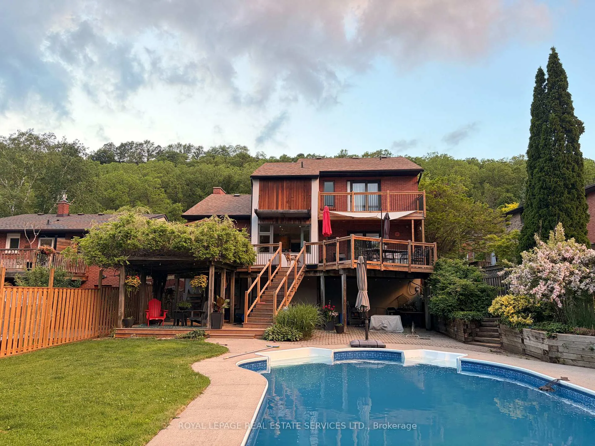 Photo 97 of 17 Mckay Court, Hamilton, Dundas — HOMEH