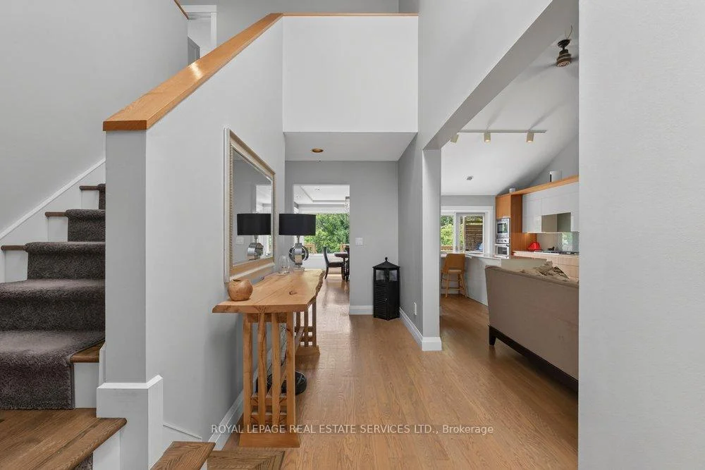 Photo 8 of 17 Mckay Court, Hamilton, Dundas — HOMEH