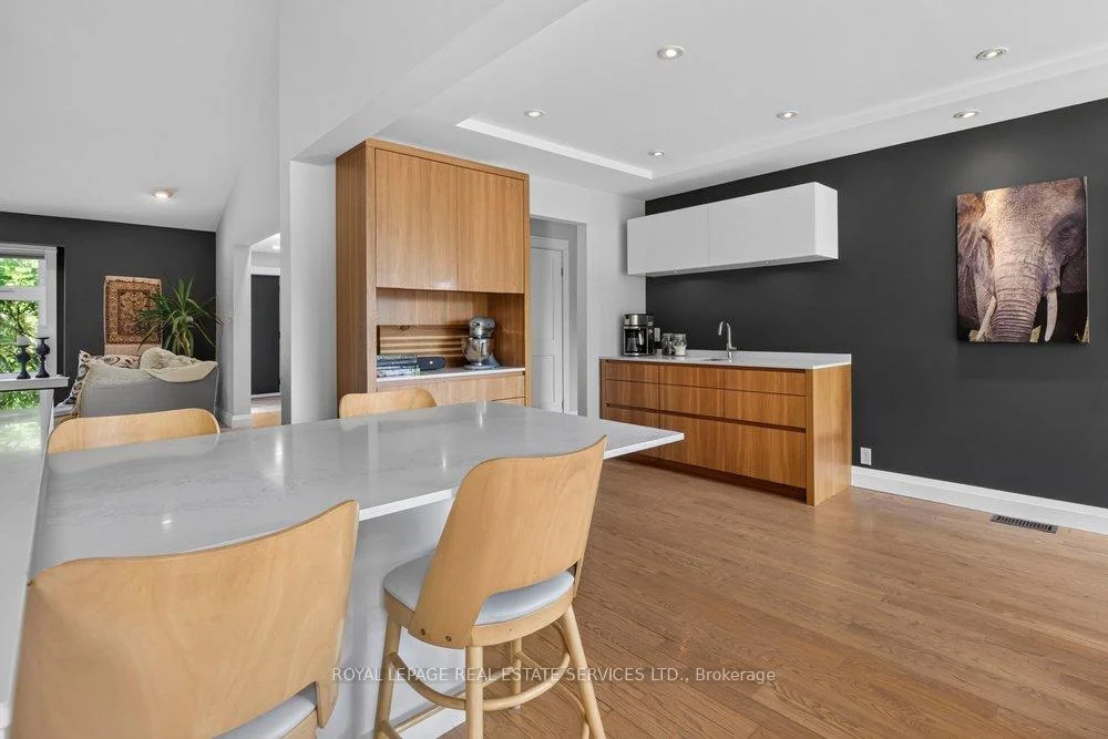 Photo 12 of 17 Mckay Court, Hamilton, Dundas — HOMEH
