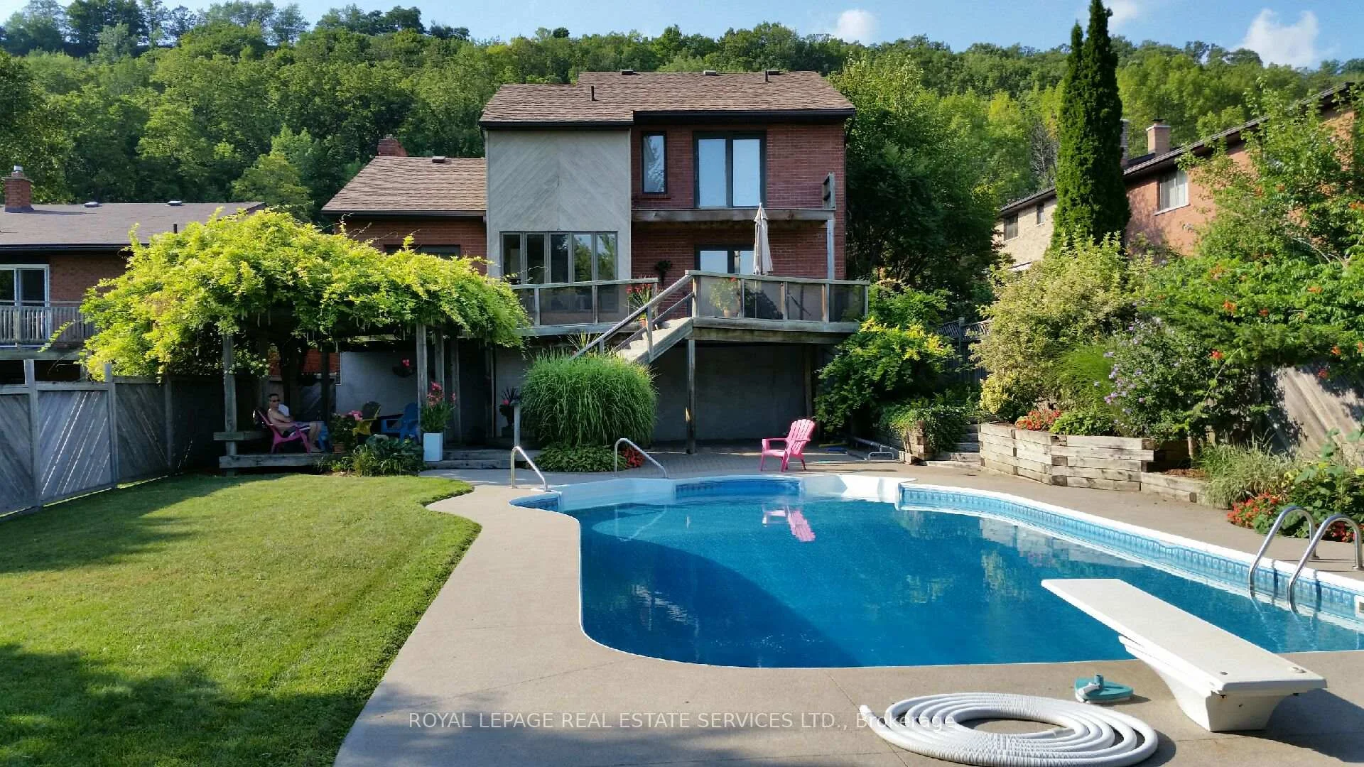 Photo 68 of 17 Mckay Court, Hamilton, Dundas — HOMEH