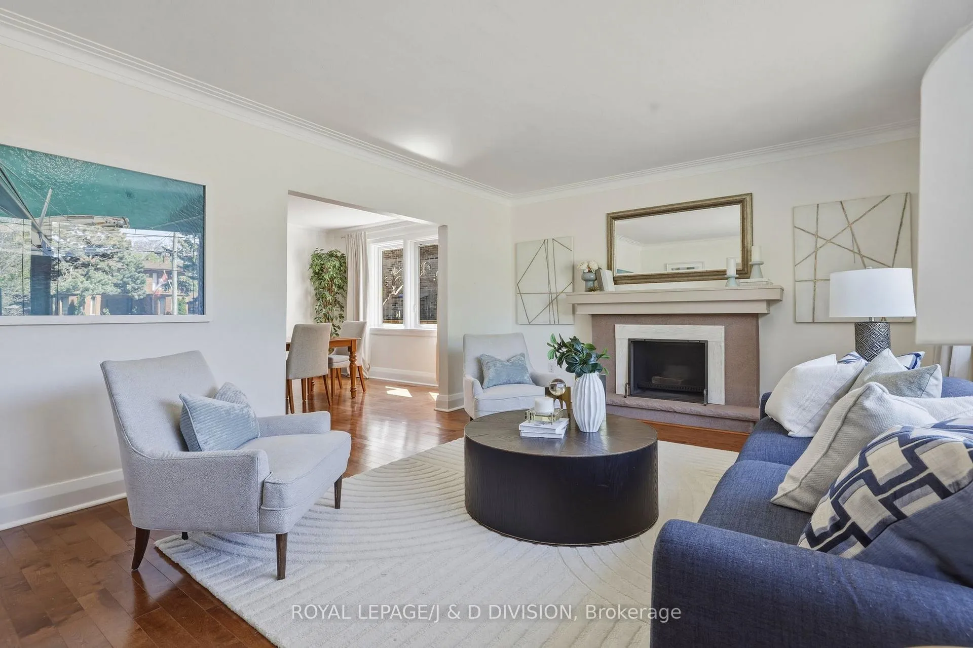 Photo 6 of 111 Warwood Road, Etobicoke, Islington-City Centre West — HOMEH