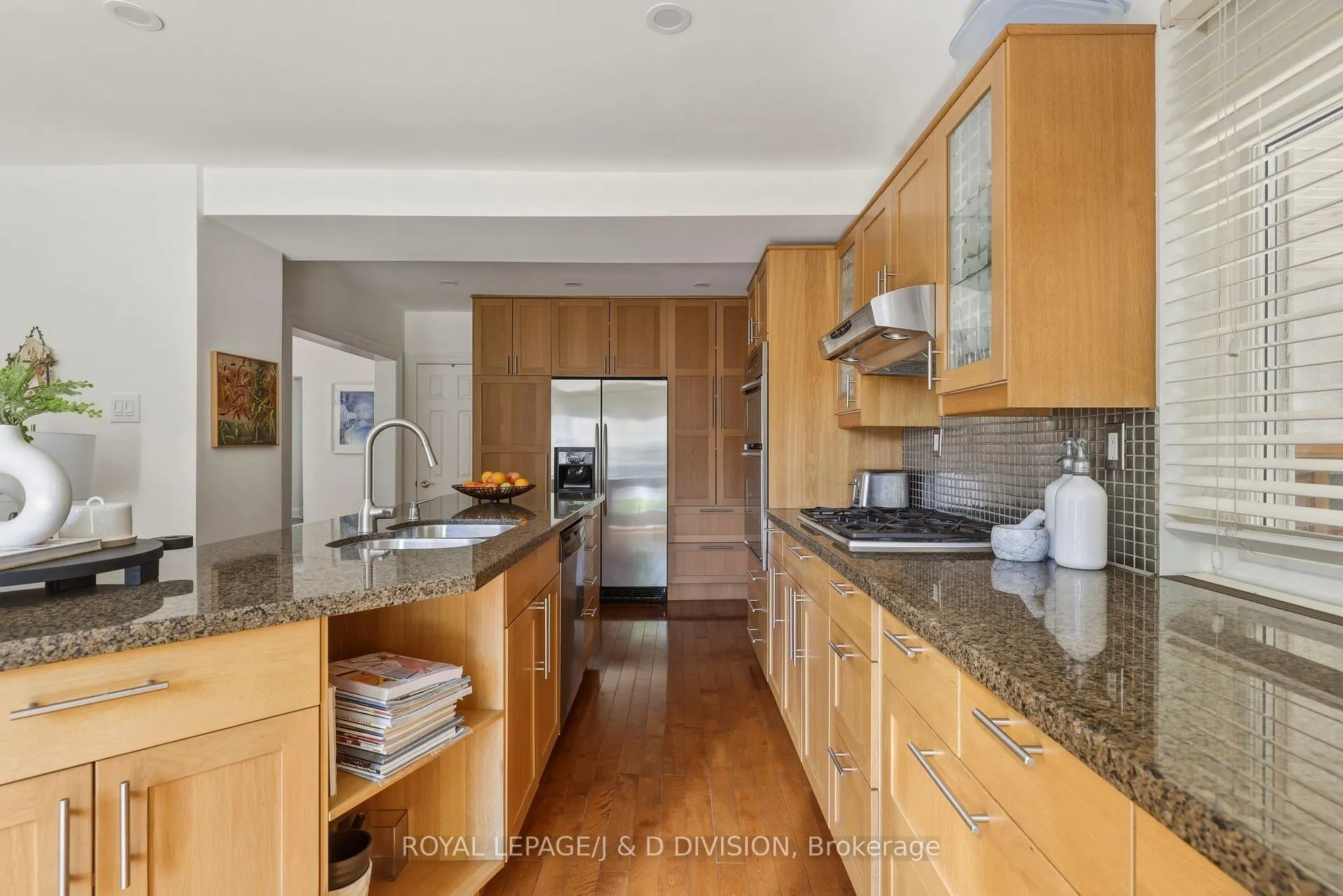 Photo 12 of 111 Warwood Road, Etobicoke, Islington-City Centre West — HOMEH