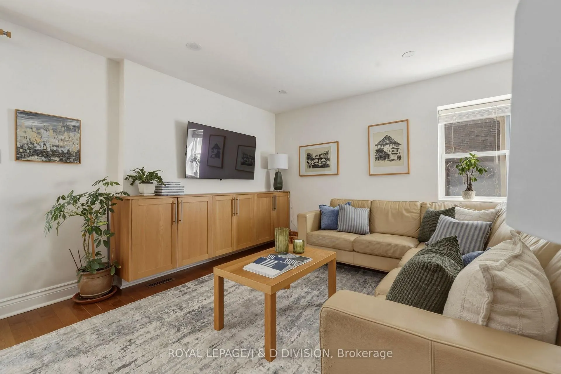 Photo 15 of 111 Warwood Road, Etobicoke, Islington-City Centre West — HOMEH