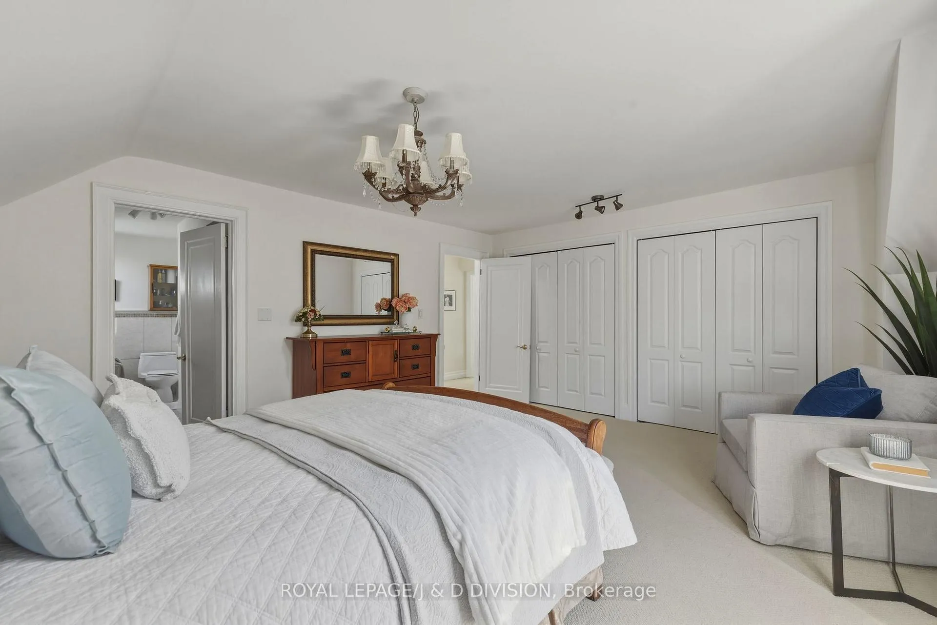 Photo 24 of 111 Warwood Road, Etobicoke, Islington-City Centre West — HOMEH