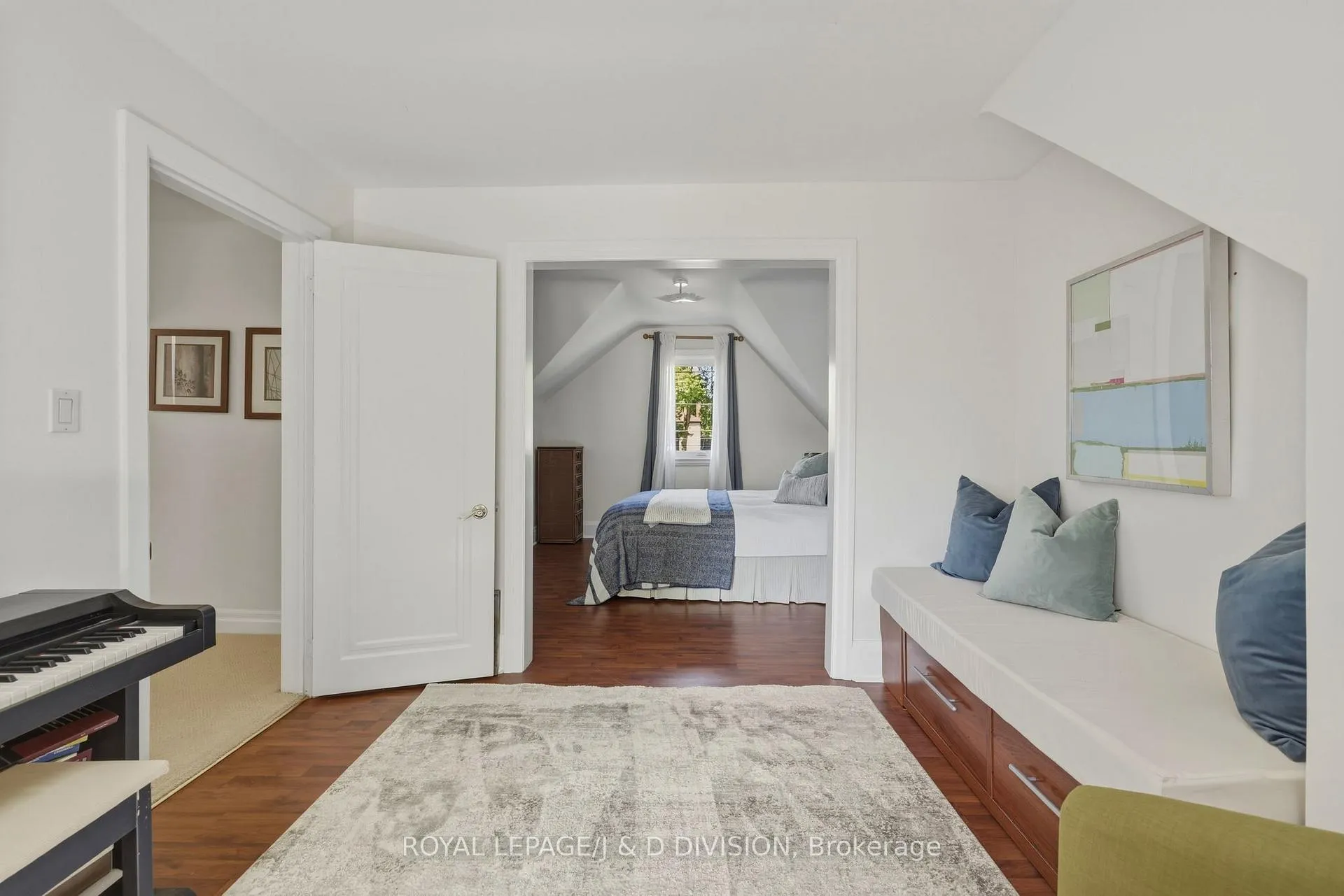 Photo 26 of 111 Warwood Road, Etobicoke, Islington-City Centre West — HOMEH
