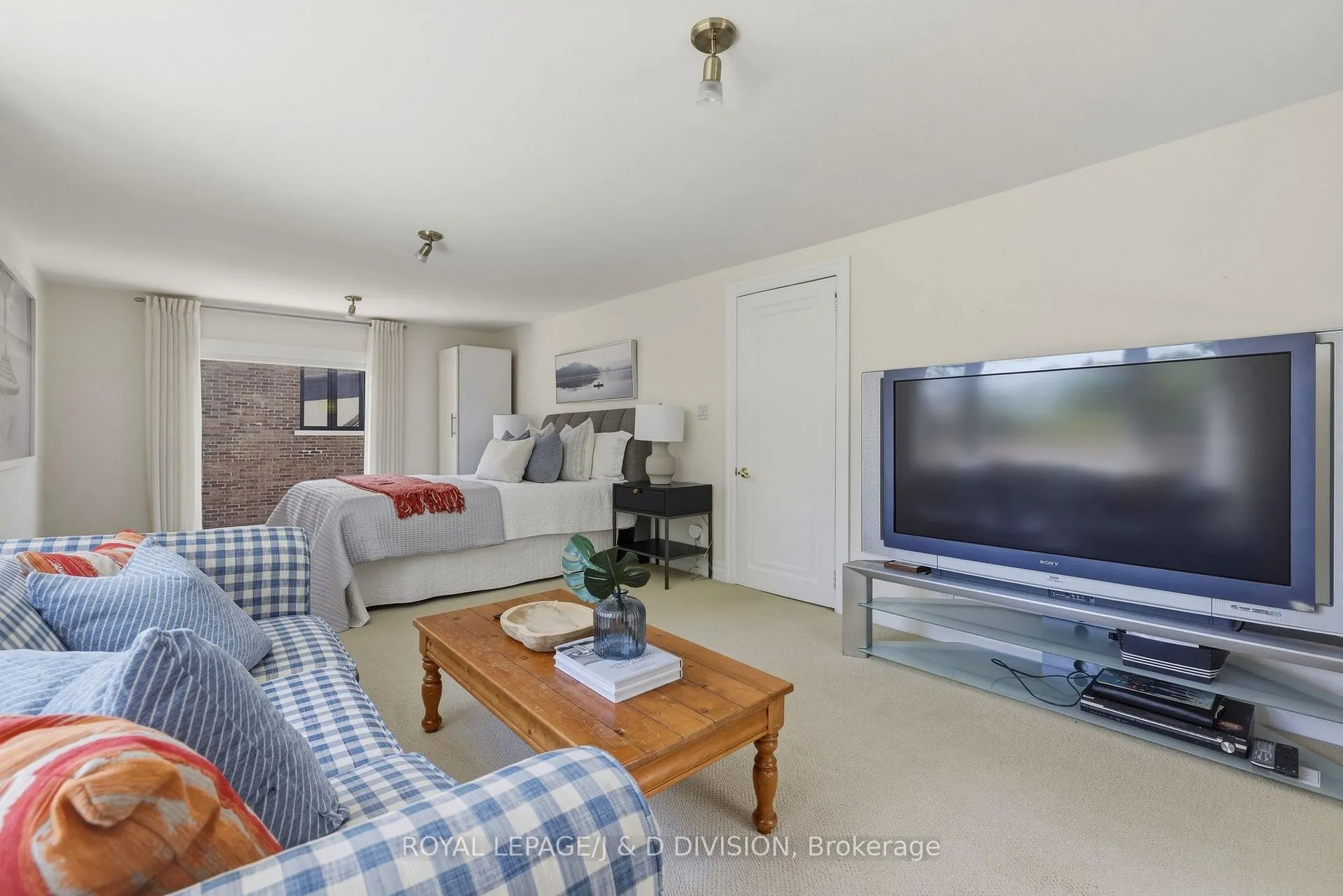 Photo 31 of 111 Warwood Road, Etobicoke, Islington-City Centre West — HOMEH