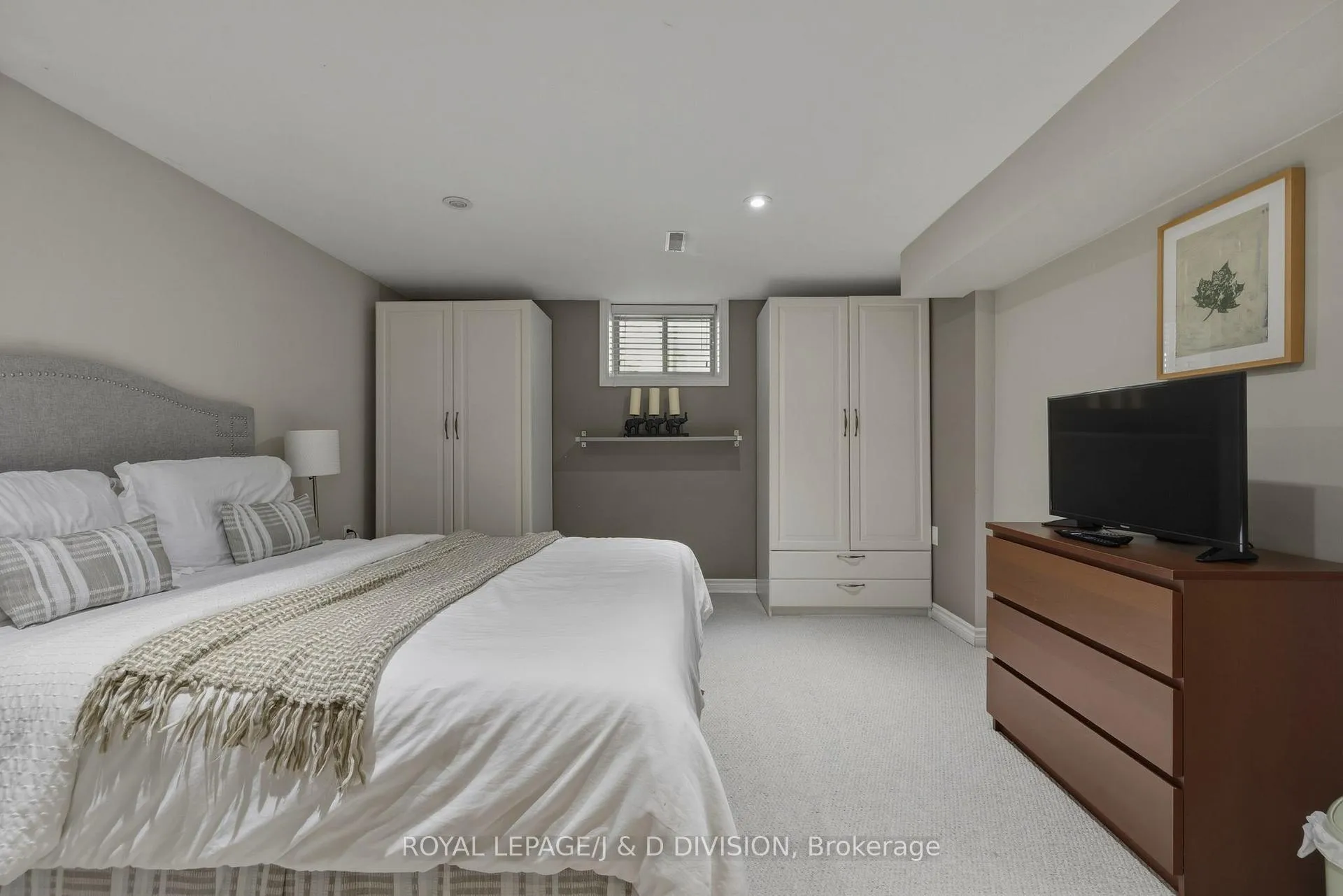 Photo 38 of 111 Warwood Road, Etobicoke, Islington-City Centre West — HOMEH