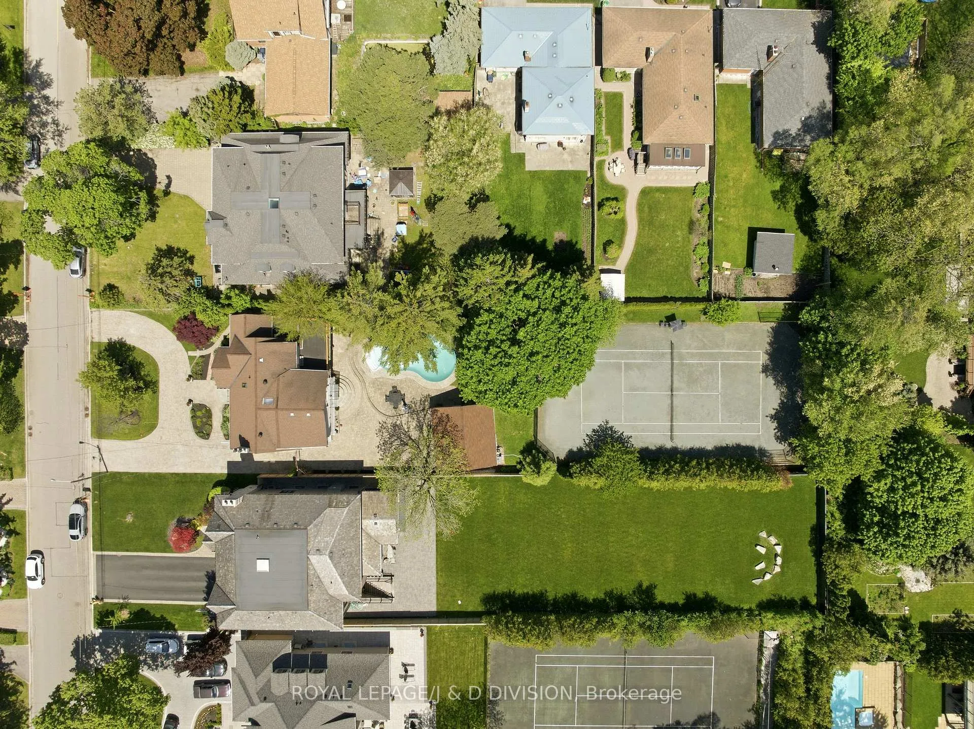 Photo 47 of 111 Warwood Road, Etobicoke, Islington-City Centre West — HOMEH