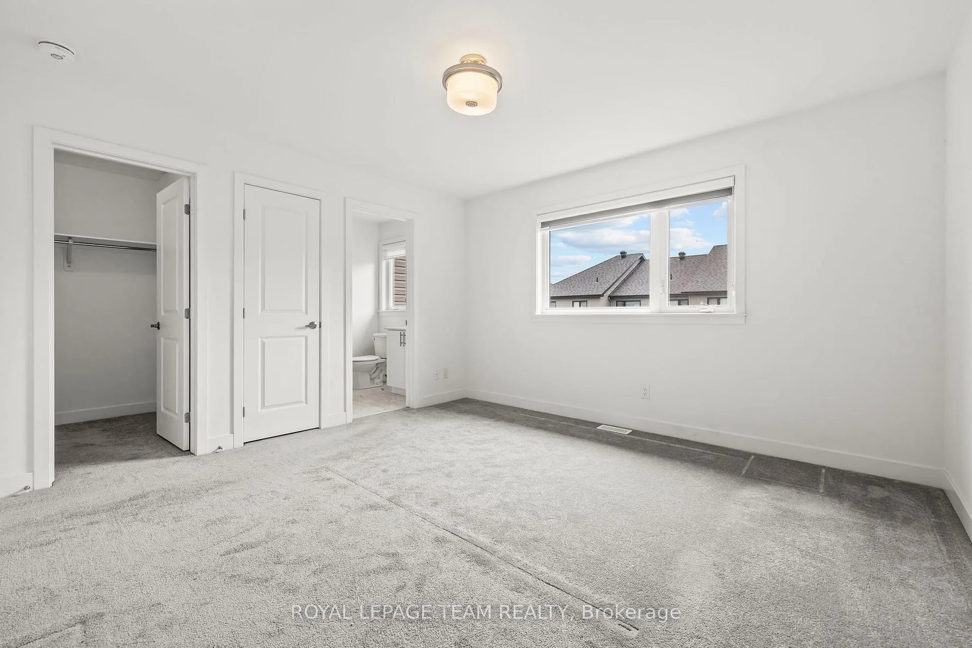 Photo 11 of 47 Moosonee Crescent, Ottawa, Riverside South/Gloucester Glen — HOMEH