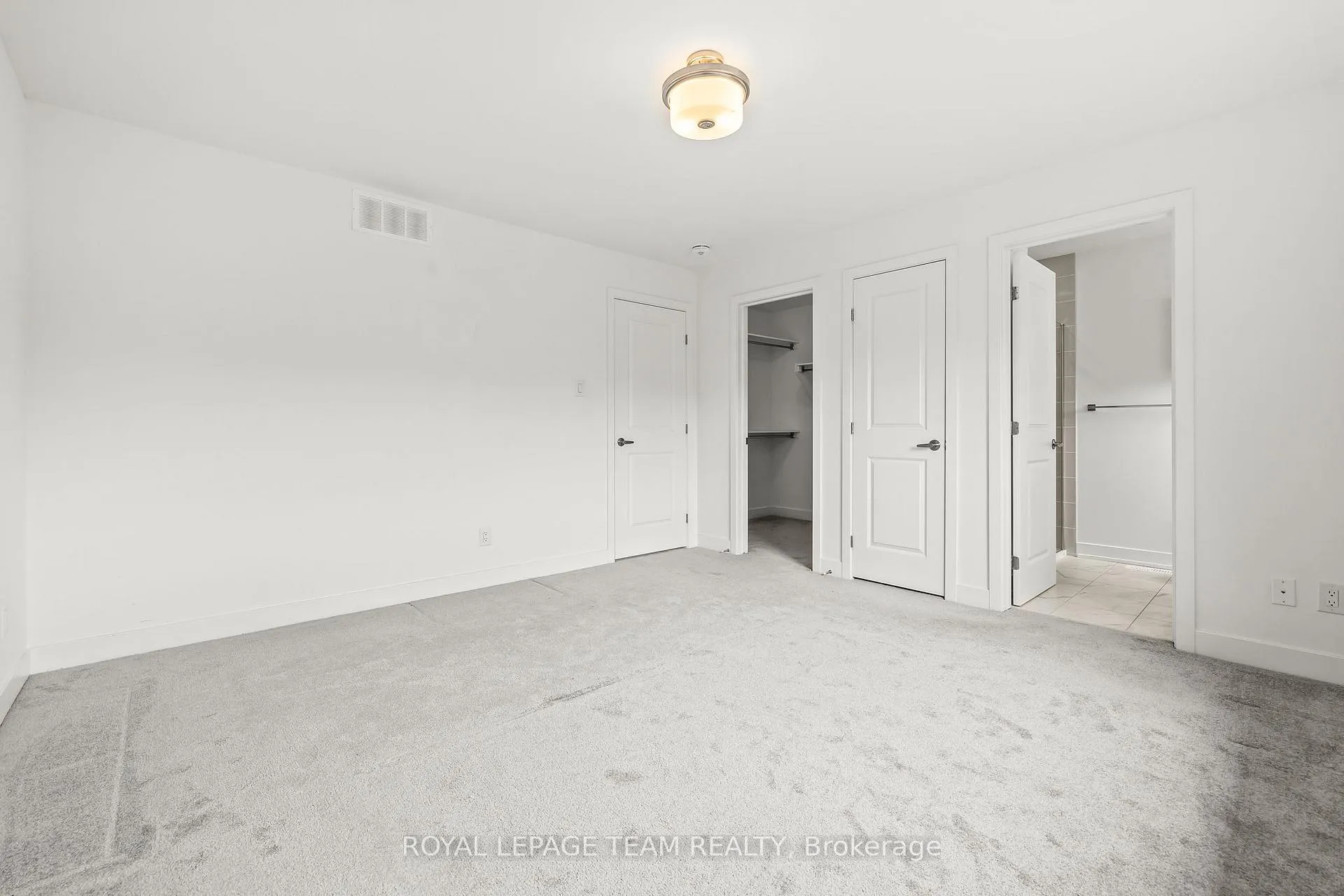 Photo 13 of 47 Moosonee Crescent, Ottawa, Riverside South/Gloucester Glen — HOMEH