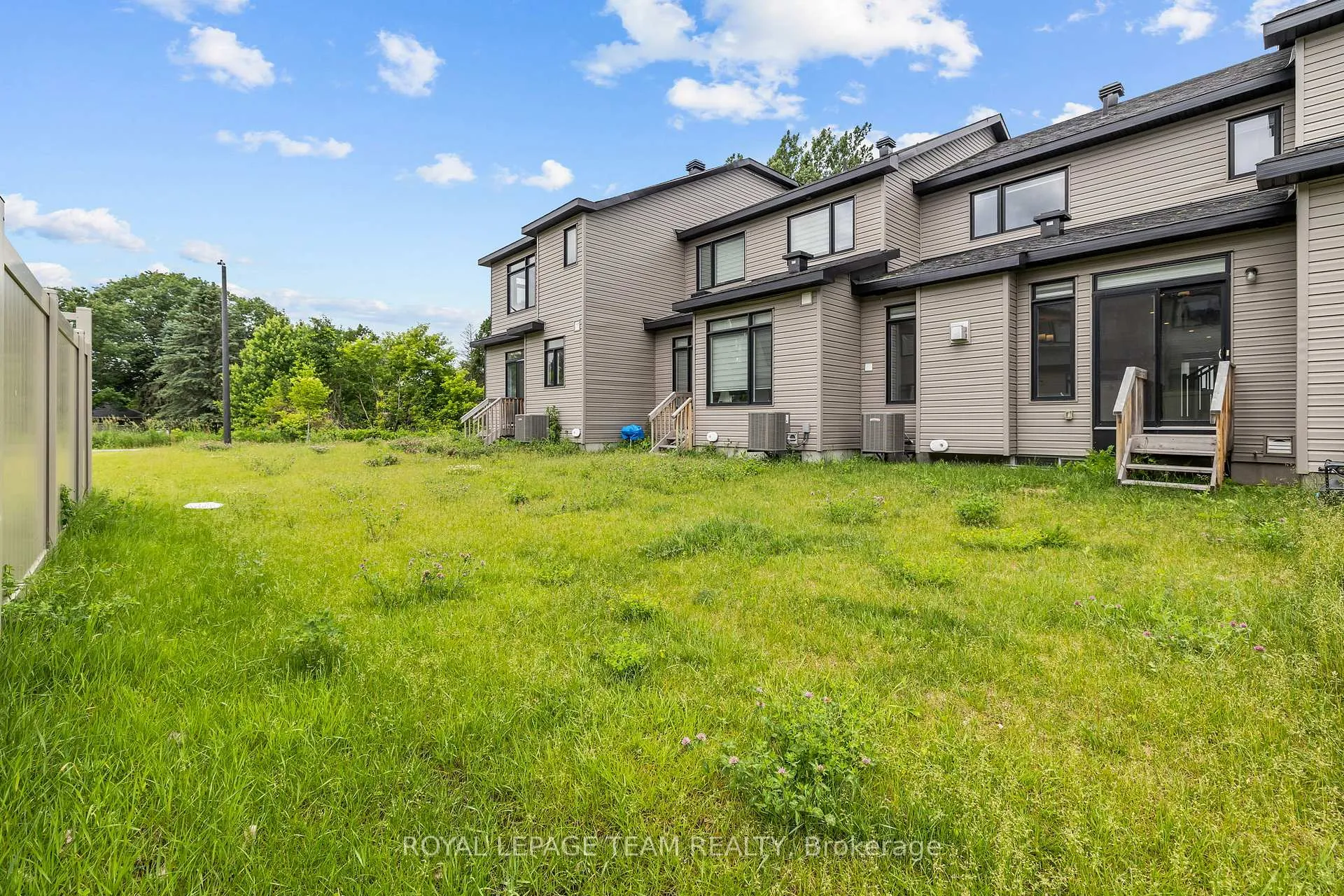Photo 21 of 47 Moosonee Crescent, Ottawa, Riverside South/Gloucester Glen — HOMEH