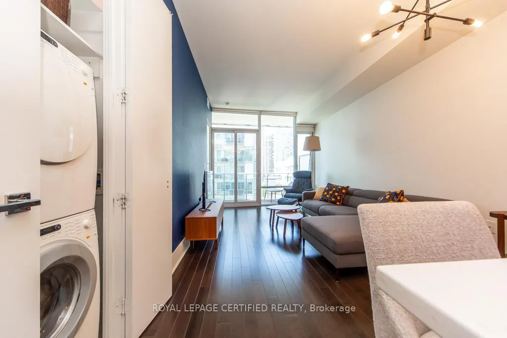 Photo 26 of Unit 928, 29 Queens Quay Street E, Toronto, Waterfront Communities — HOMEH