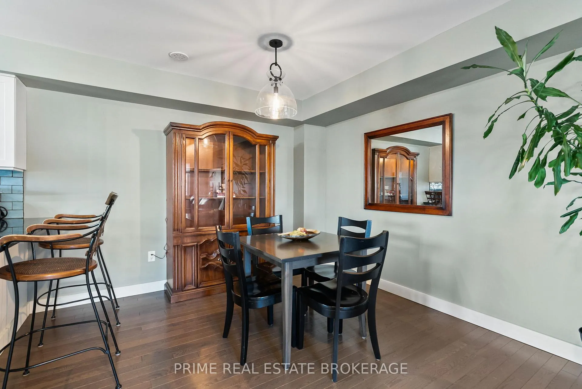 Photo 19 of 2 King William Way, Clarington, Bowmanville — HOMEH