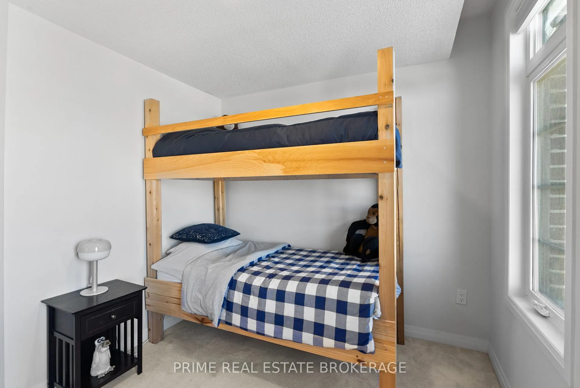Photo 41 of 2 King William Way, Clarington, Bowmanville — HOMEH