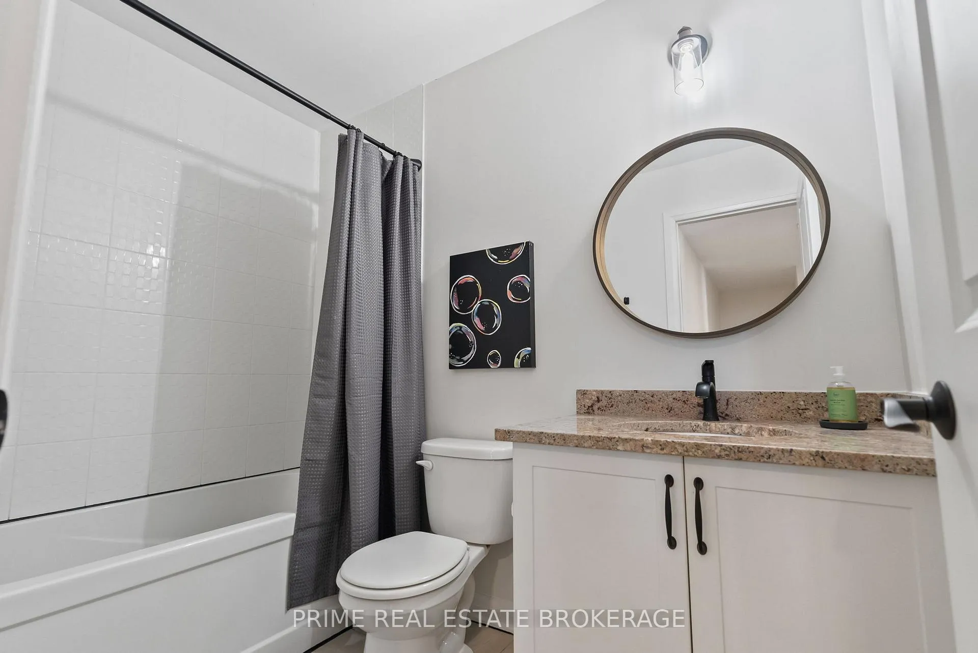 Photo 43 of 2 King William Way, Clarington, Bowmanville — HOMEH