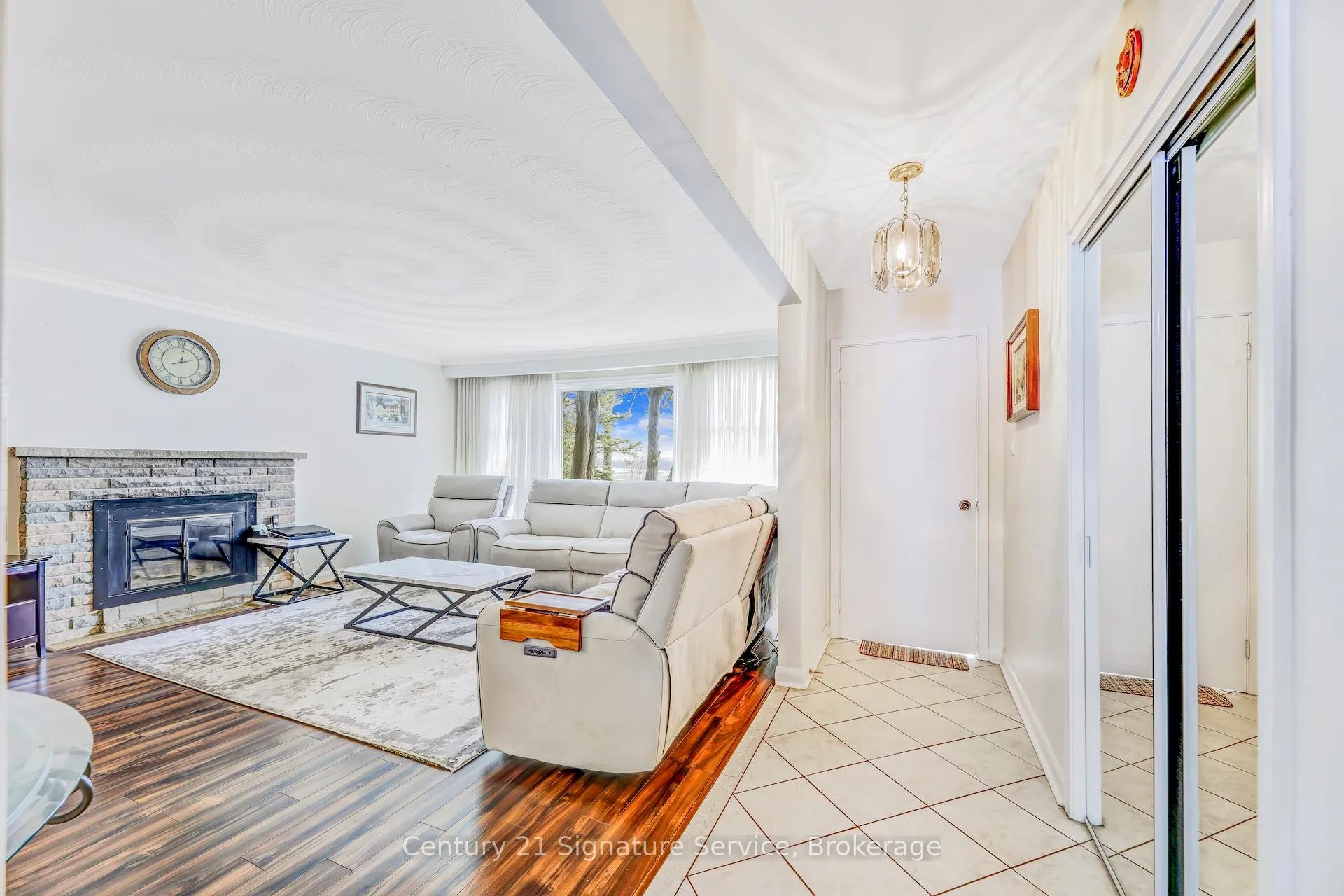 Photo 4 of 8026 Mayfield Road, Caledon, Rural Caledon — HOMEH