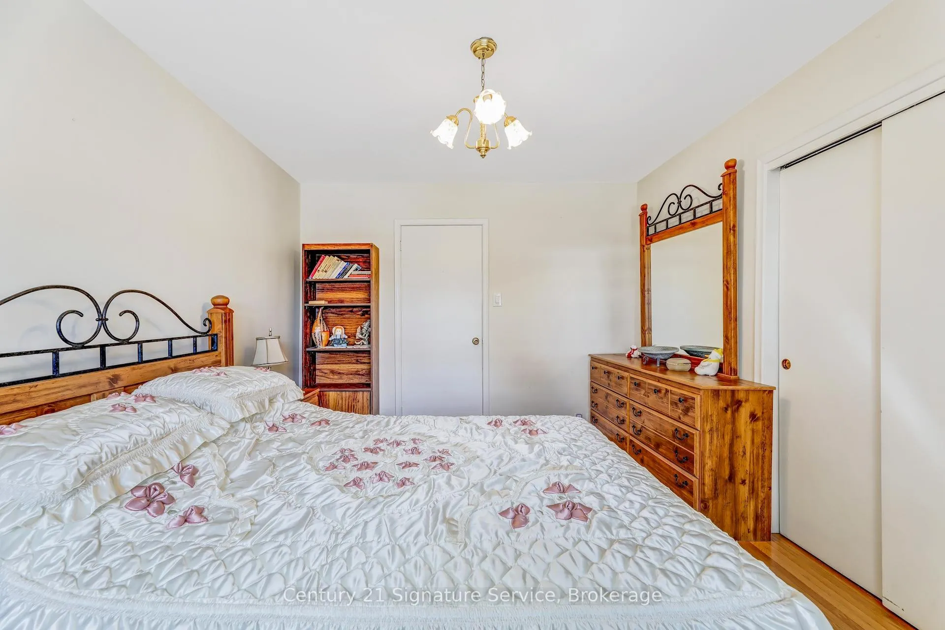 Photo 21 of 8026 Mayfield Road, Caledon, Rural Caledon — HOMEH
