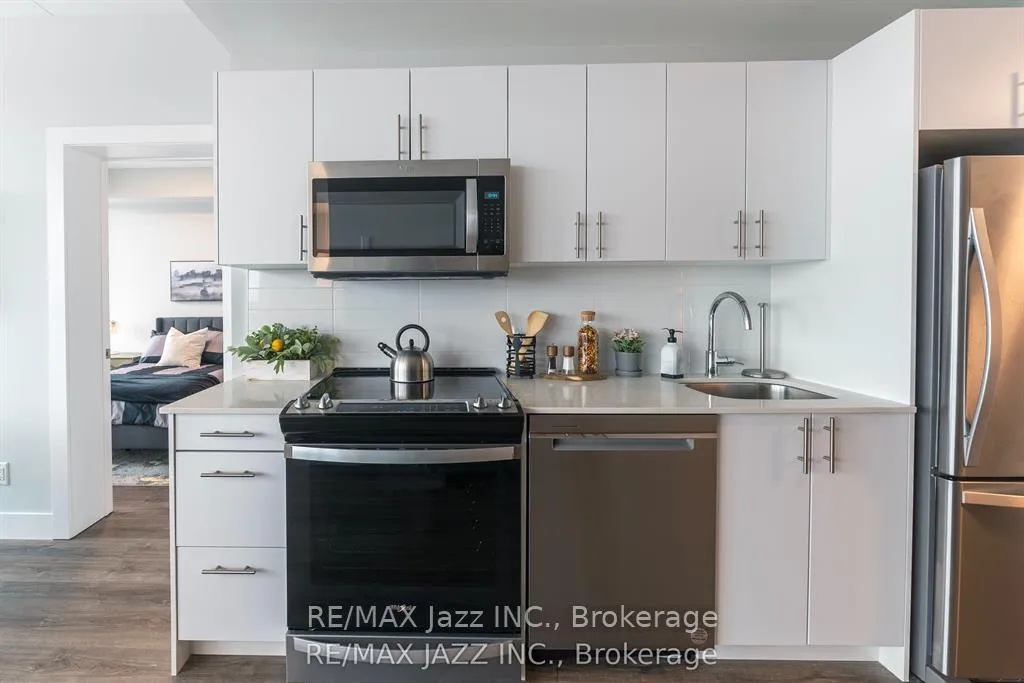 Photo 6 of Unit 306, 80 Bond Street E, Oshawa, O'Neill — HOMEH