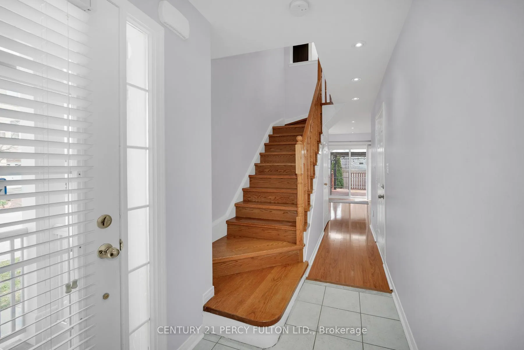Photo 5 of 2 Talbotshire Street, Ajax, South West — HOMEH