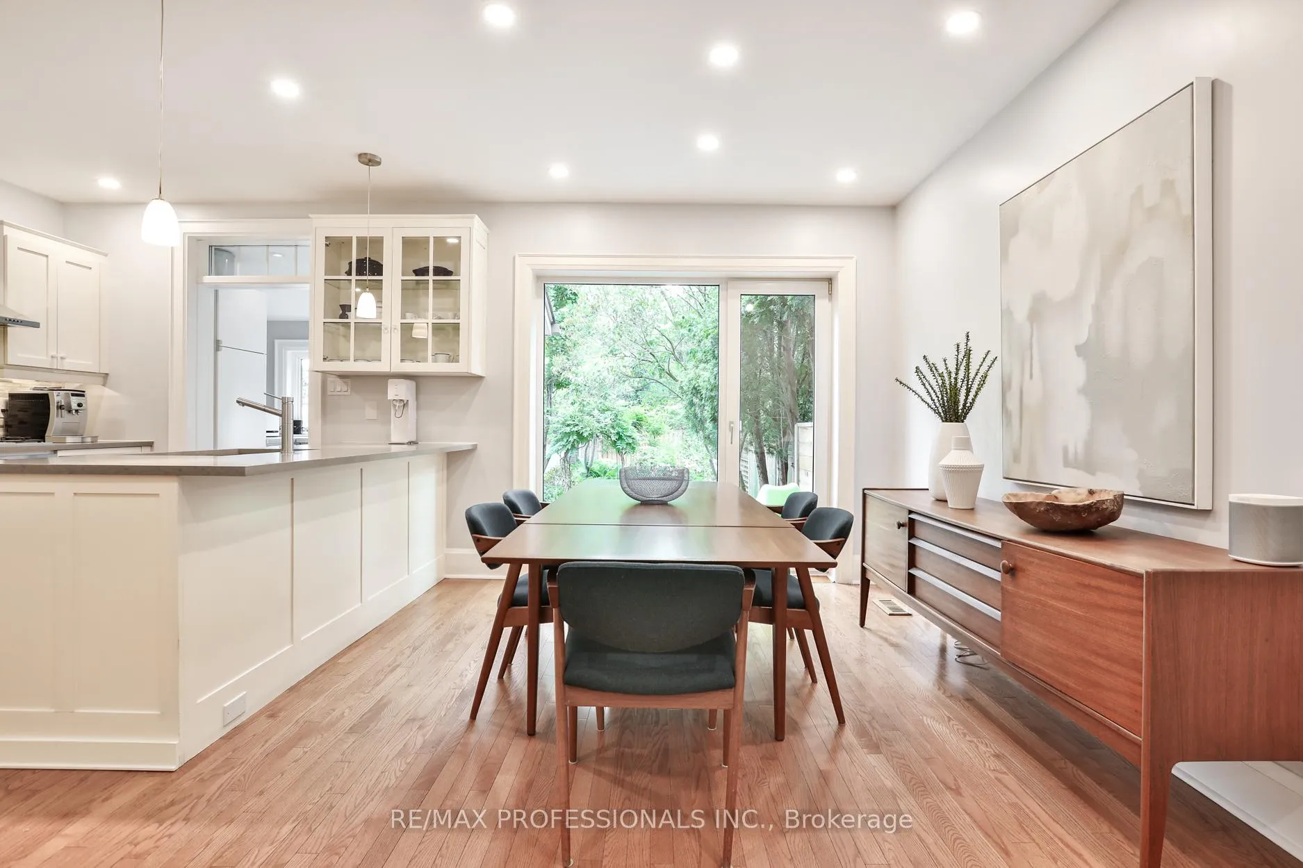Photo 10 of 611 Windermere Avenue, Toronto, Runnymede-Bloor West Village — HOMEH