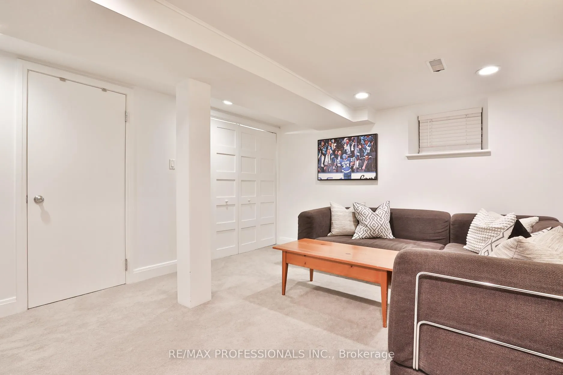 Photo 32 of 611 Windermere Avenue, Toronto, Runnymede-Bloor West Village — HOMEH