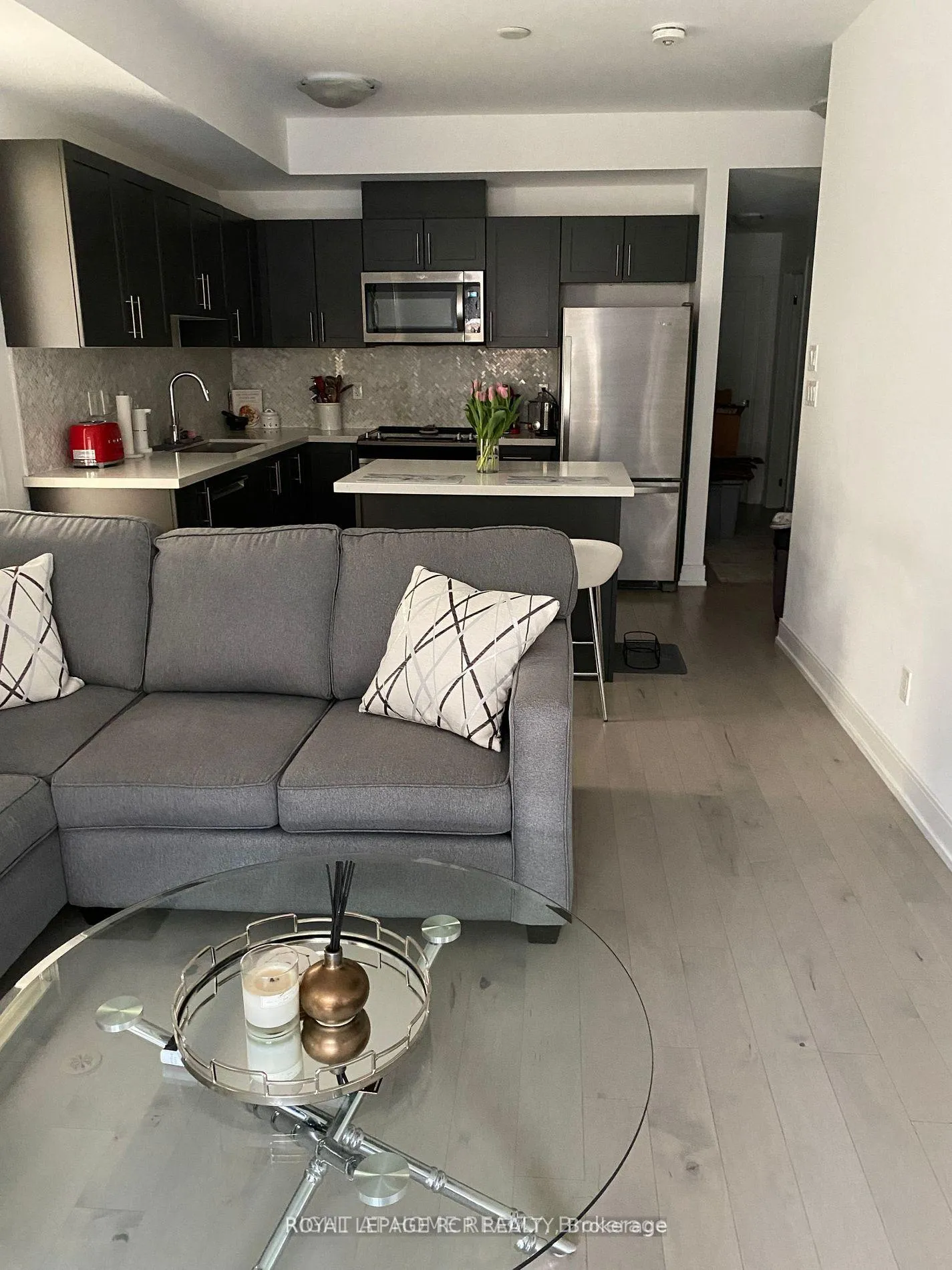 Photo 5 of Unit 1, 196 Pine Grove Road, Vaughan, Islington Woods — HOMEH